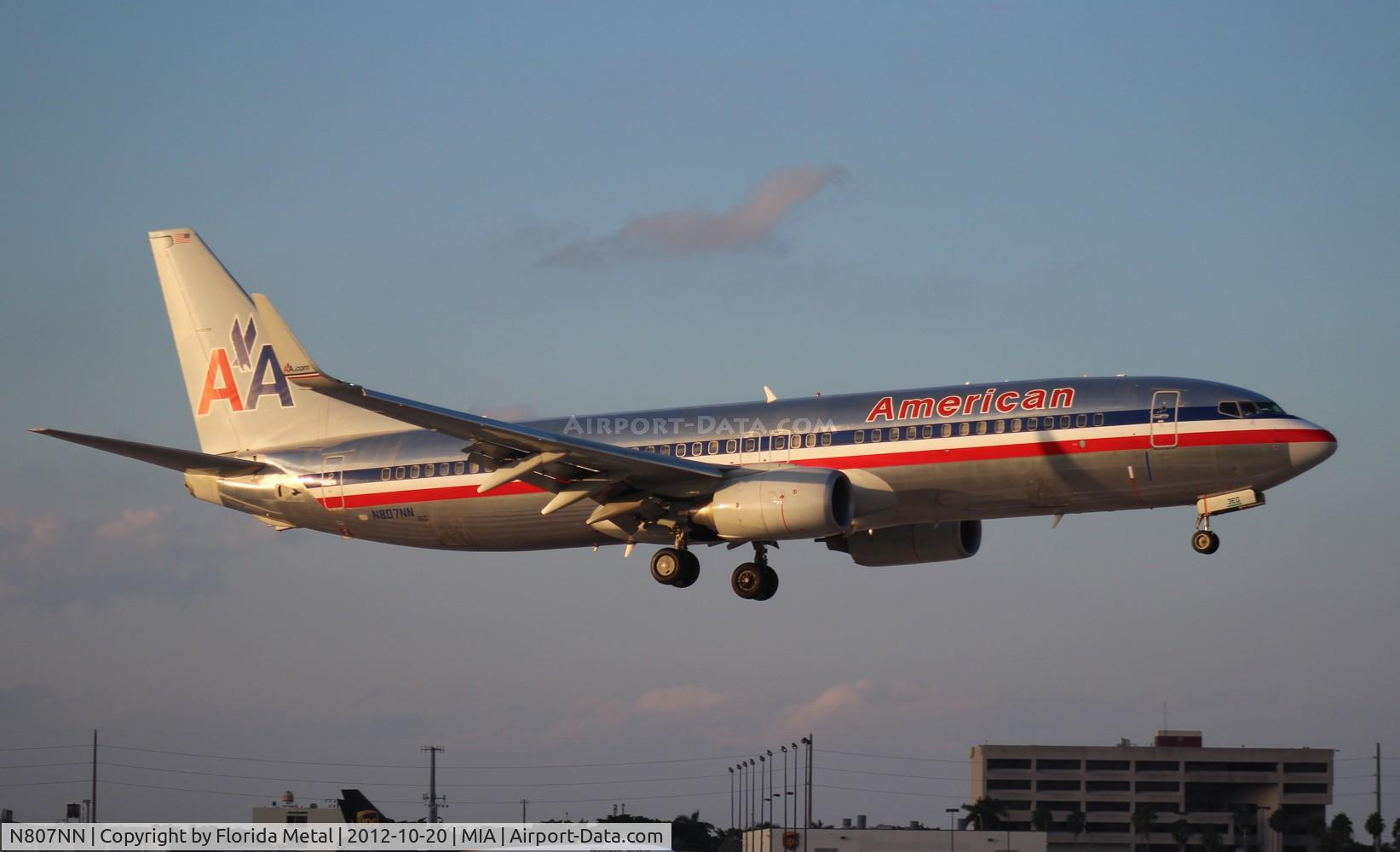 N807NN, 2009 Boeing 737-823 C/N 31077, American 737-800