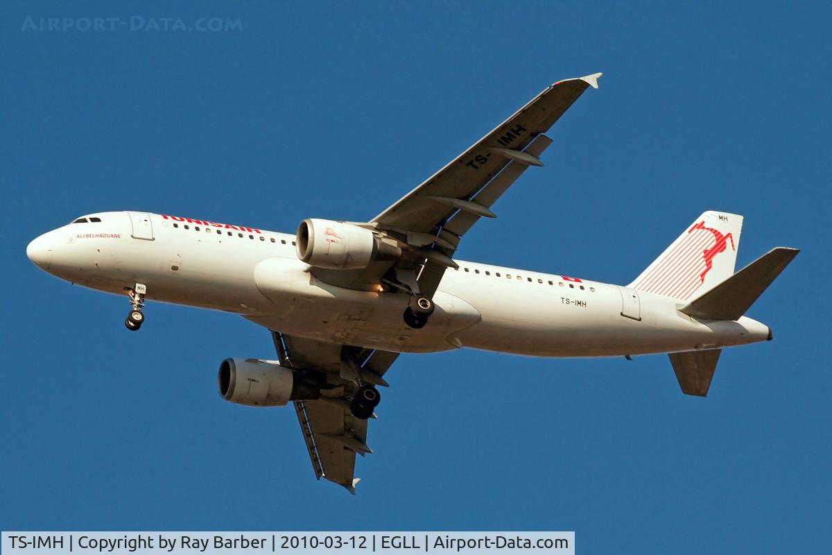 TS-IMH, 1993 Airbus A320-211 C/N 0402, Airbus A320-211 [0402] ( Tunisair) Home~G 12/03/2010. On approach 27R.