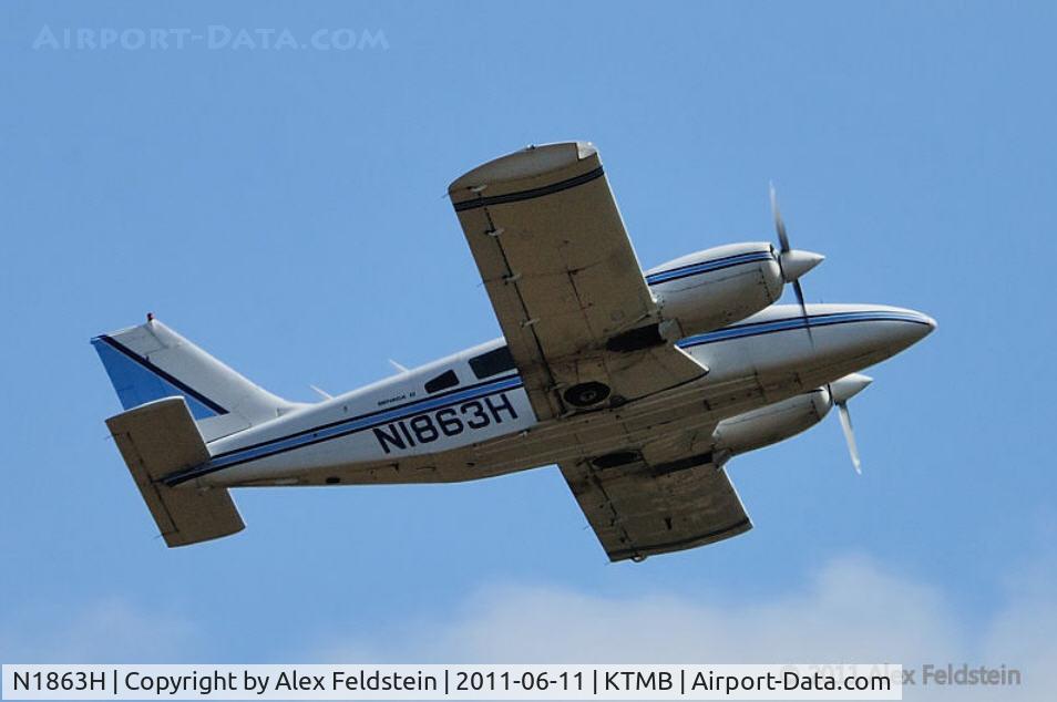 N1863H, 1977 Piper PA-34-200T C/N 34-7770153, Tamiami