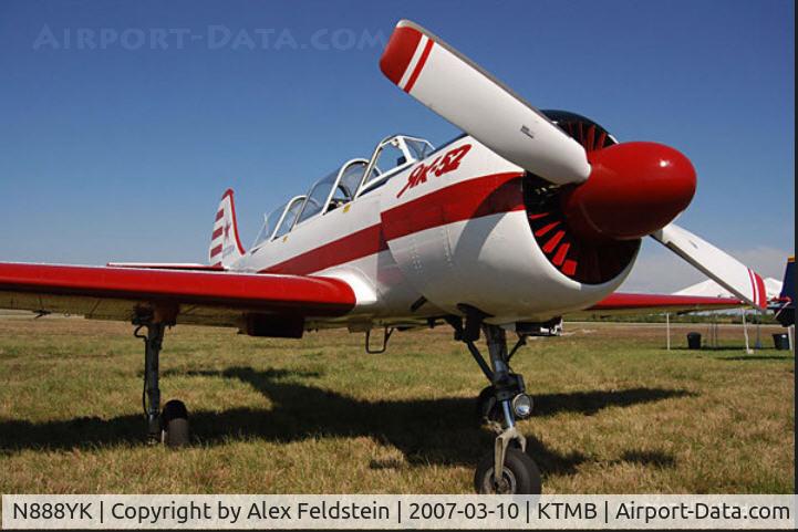 N888YK, 1995 Yakovlev Yak-52 C/N 9511903, Tamiami