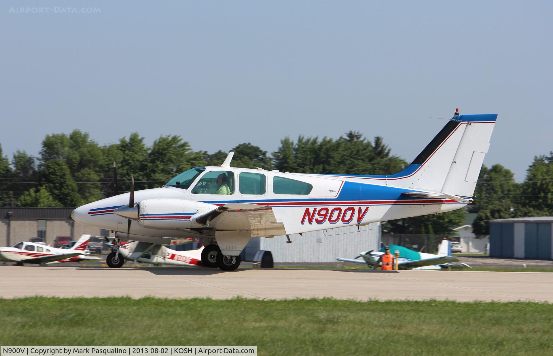 N900V, 1964 Beech 95-B55 (T42A) Baron C/N TC-803, Beech B55