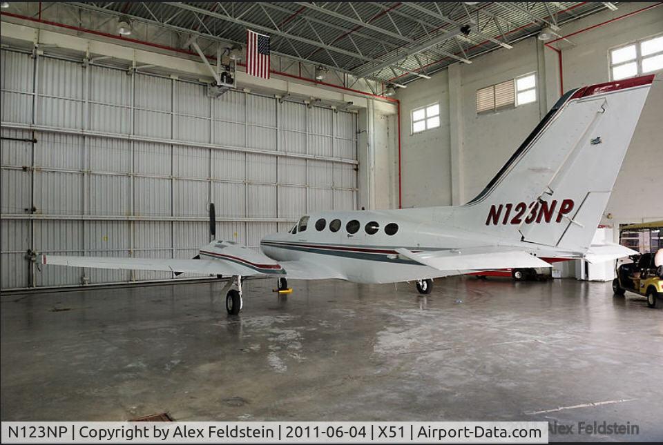 N123NP, 1977 Cessna 421C Golden Eagle C/N 421C0402, @Homestead General