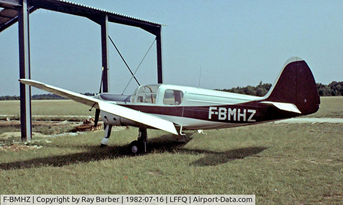 F-BMHZ, Nord 1203 Norecrin II C/N 194, F-BMHZ   Nord N.1203 Norecrin II [194] La Ferte Alais~F 16/07/1982. Taken from a slide.