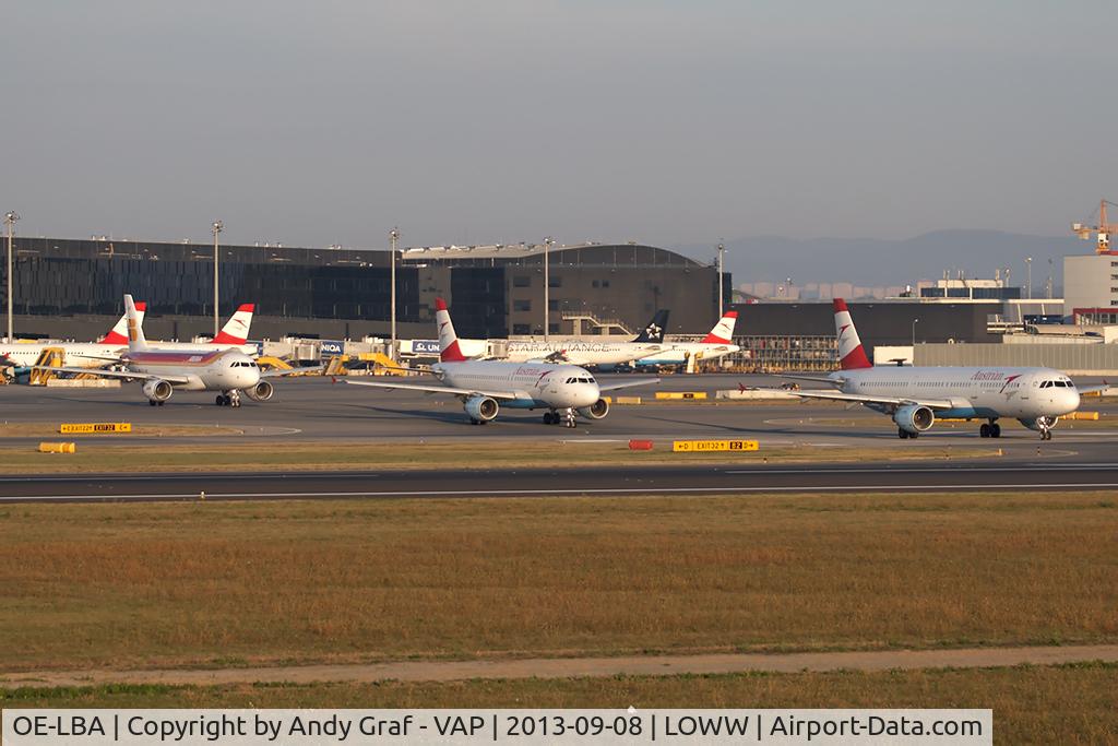 OE-LBA, 1995 Airbus A321-111 C/N 552, Austrian Airlines A321