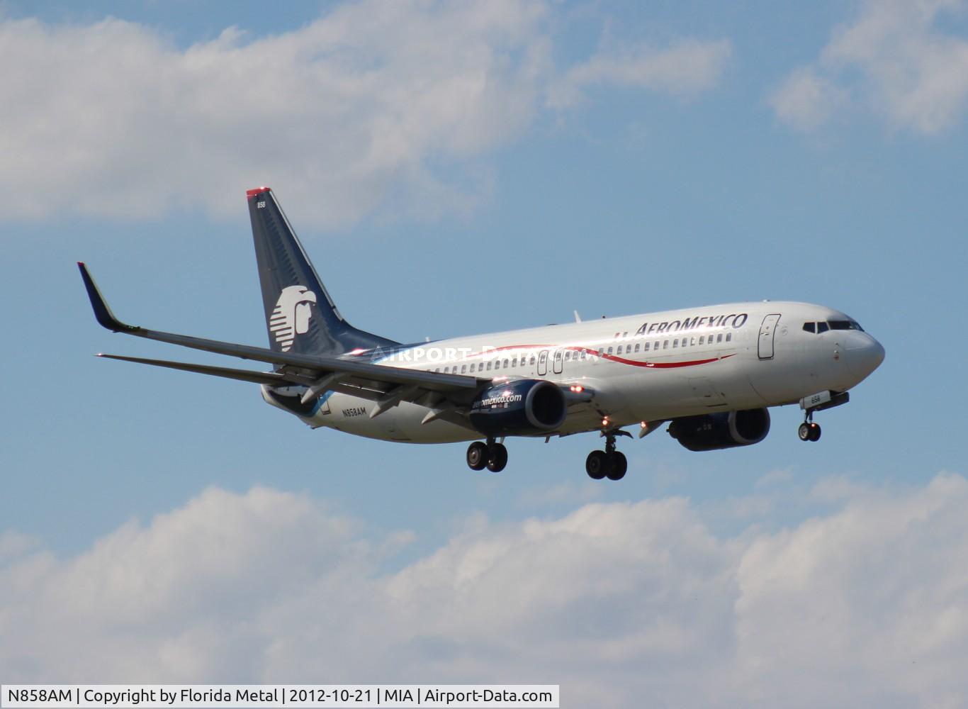 N858AM, 2003 Boeing 737-8Q8 C/N 30671, Aeromexico 737-800