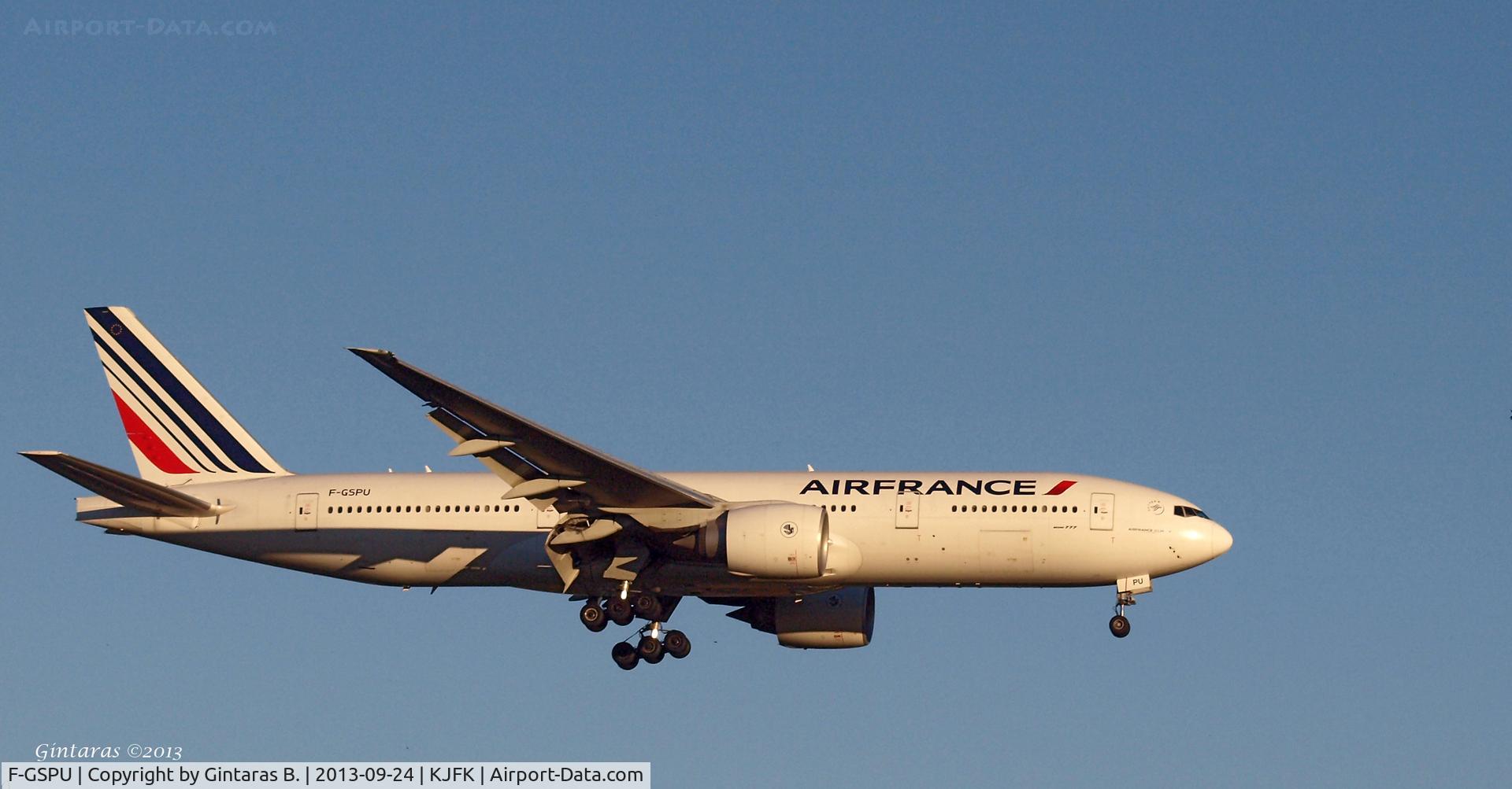 F-GSPU, 2002 Boeing 777-228/ER C/N 32309, Going to a landing on 22L @ JFK
