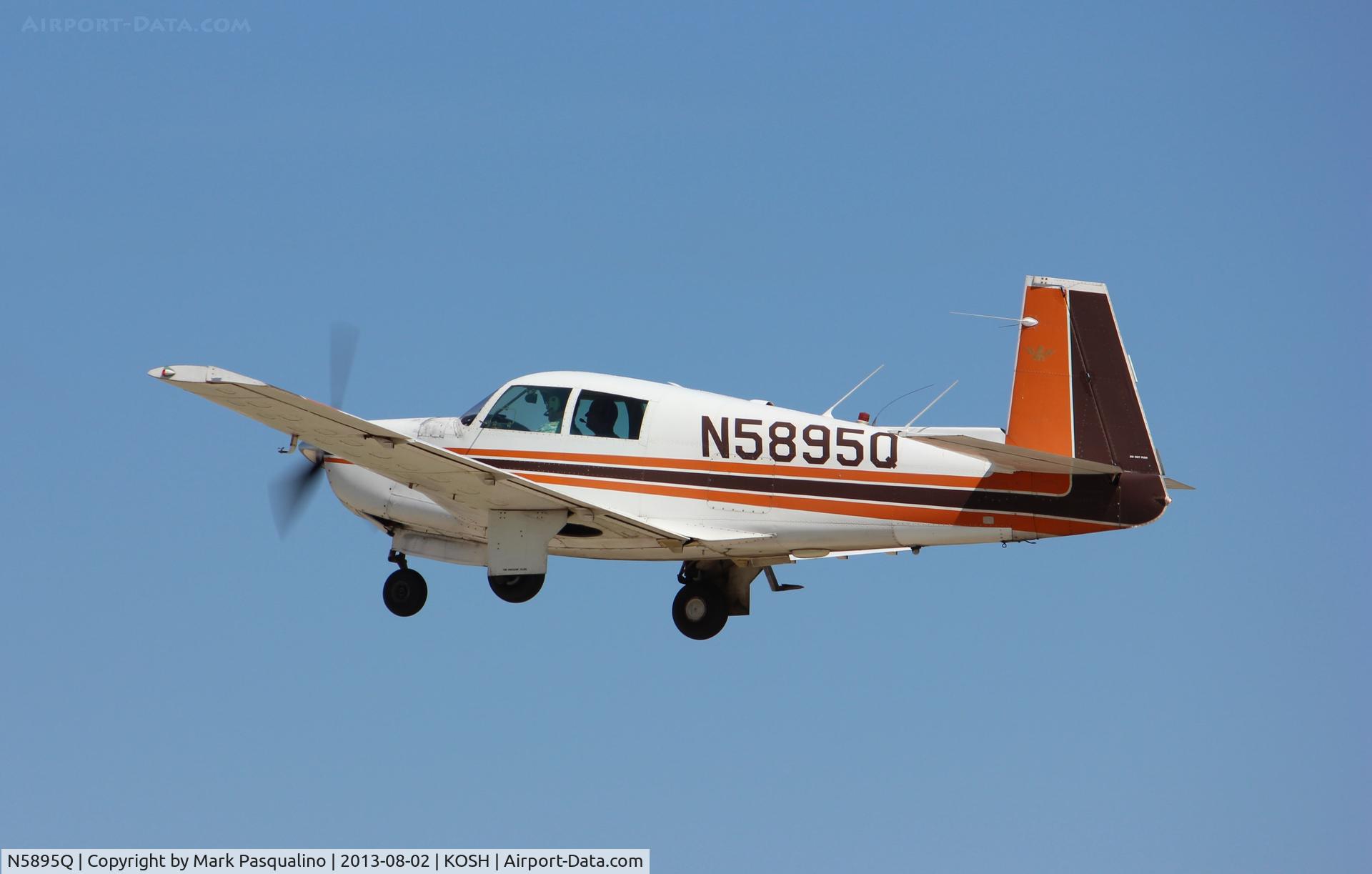 N5895Q, 1965 Mooney M20E C/N 812, Mooney M20E