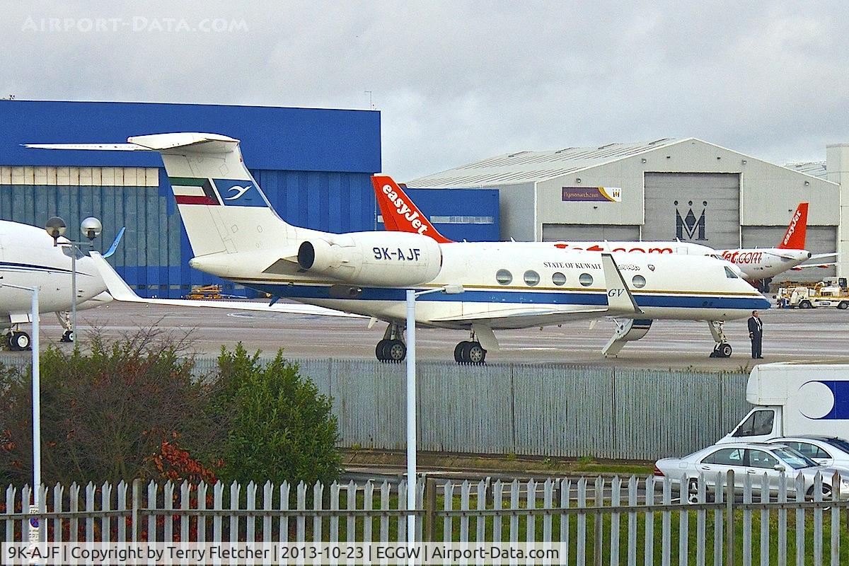 9K-AJF, 1999 Gulfstream Aerospace G-V Gulfstream V C/N 573, 1999 Gulfstream Aerospace G-V Gulfstream V, c/n: 573 at Luton