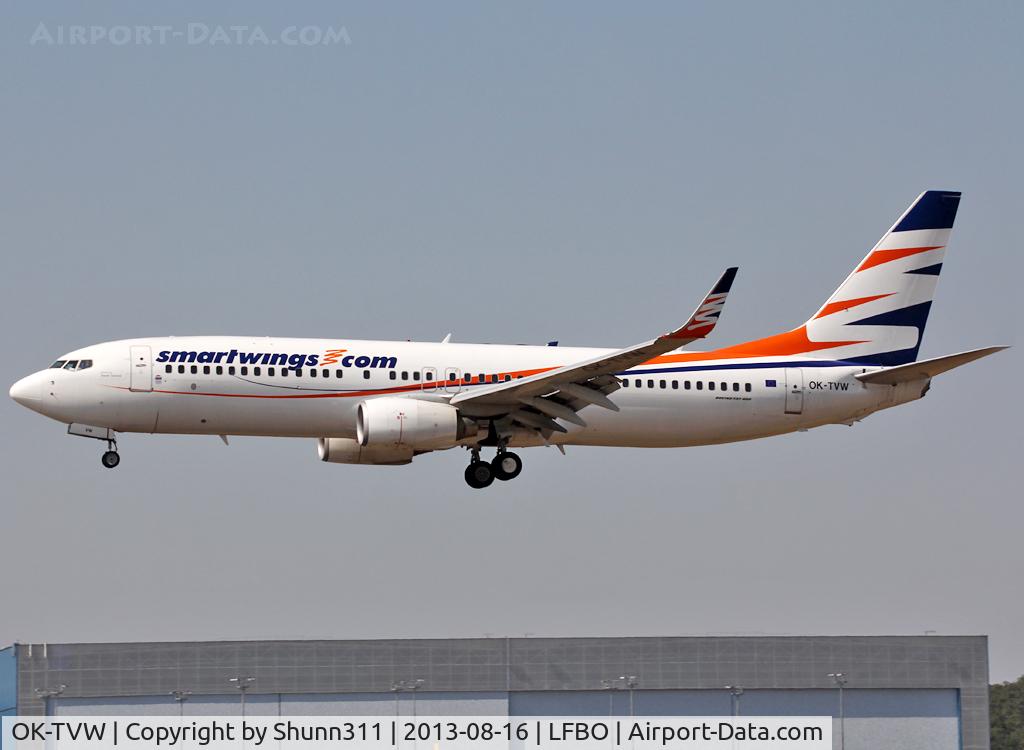 OK-TVW, 2004 Boeing 737-86Q C/N 30295, Landing rwy 14L