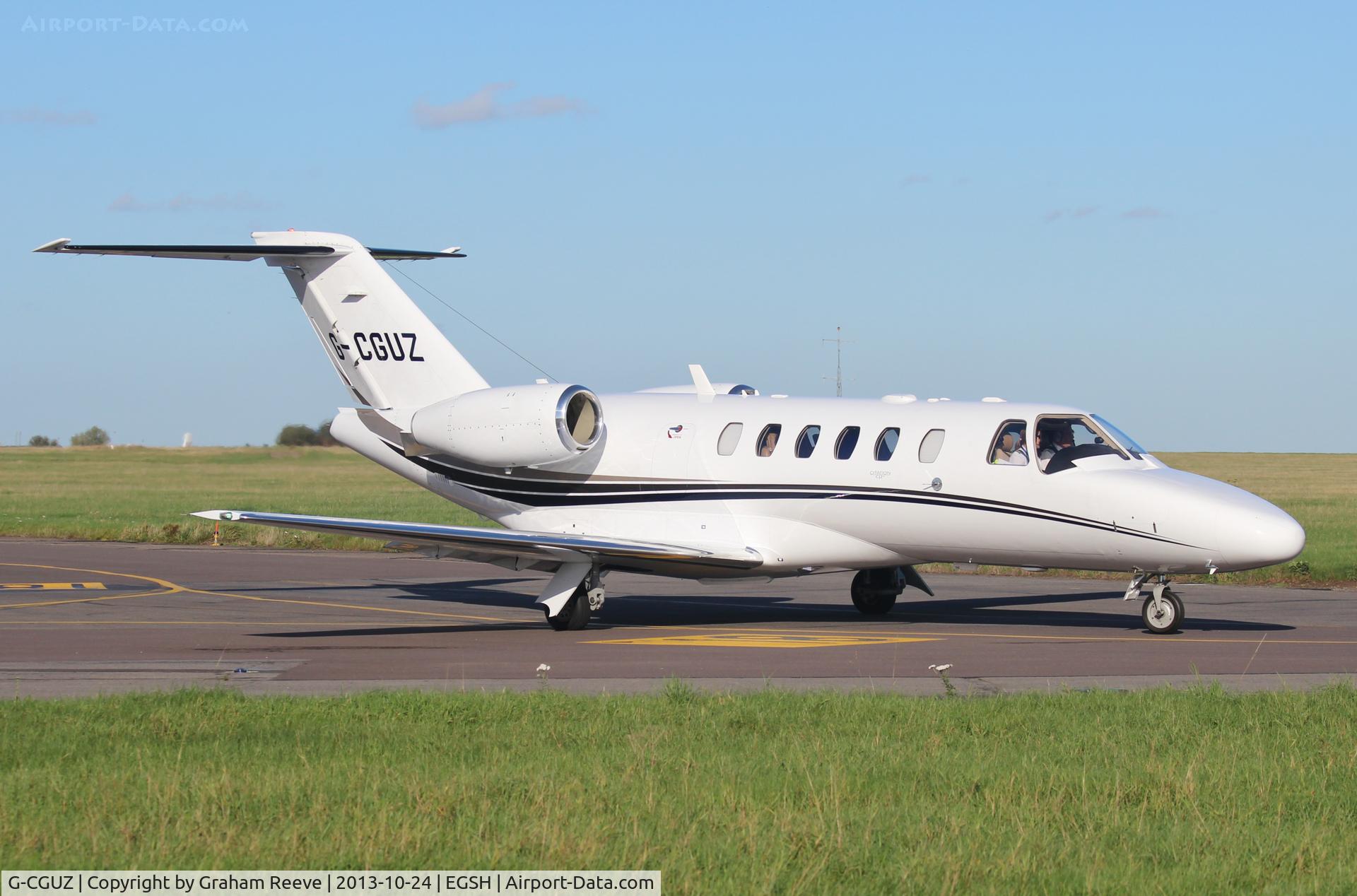 G-CGUZ, 2011 Cessna 525A  Citation CJ2+ C/N 525A-0473, About to depart.