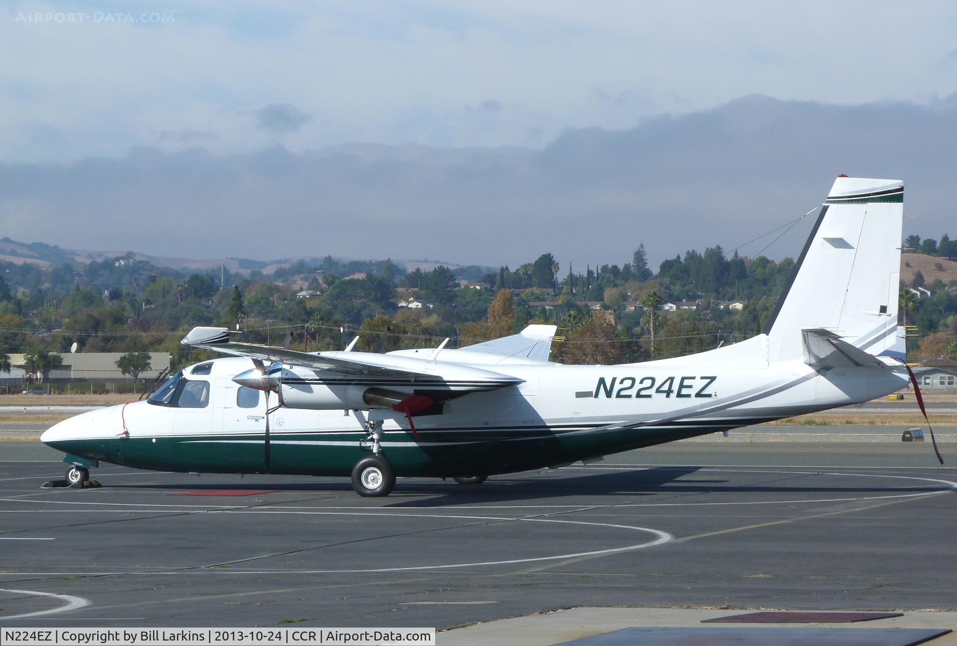 N224EZ, 1985 Gulfstream Aerospace 695B C/N 96206, Visitor again