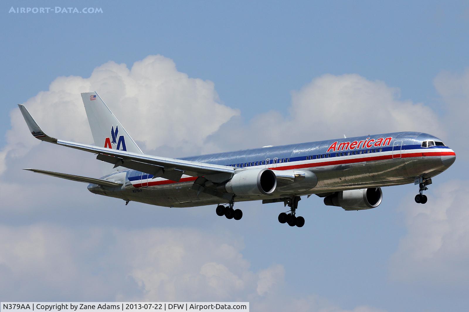 N379AA, 1993 Boeing 767-323/ER C/N 25448, Landing at DFW Airport