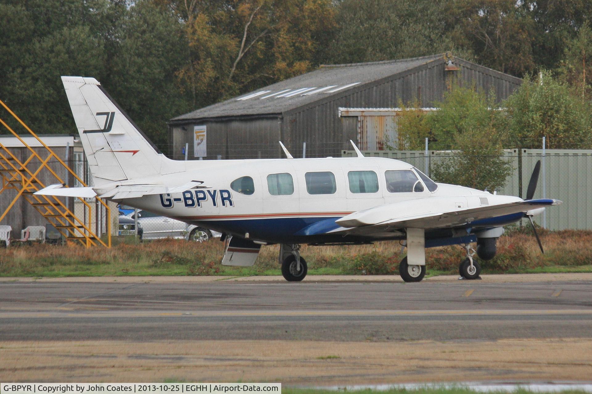 G-BPYR, 1977 Piper PA-31-310 C Navajo C/N 31-7812032, Visiting BHL