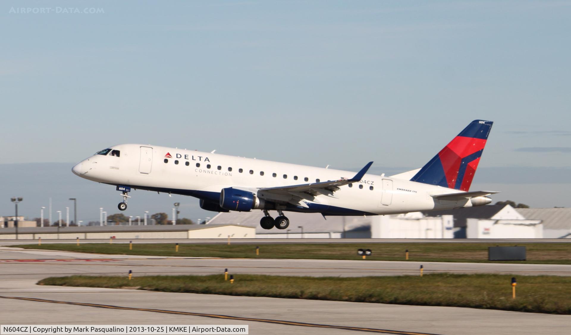 N604CZ, 2007 Embraer 175LR (ERJ-170-200LR) C/N 17000181, ERJ 170-200 LR