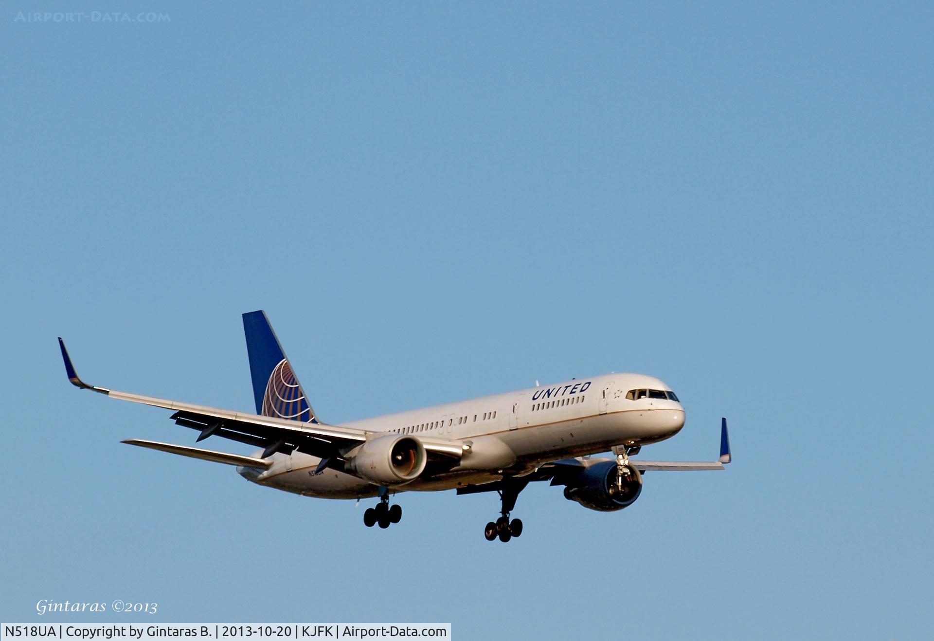 N518UA, 1990 Boeing 757-222 C/N 24871, Going to a landing on 22L @JFK