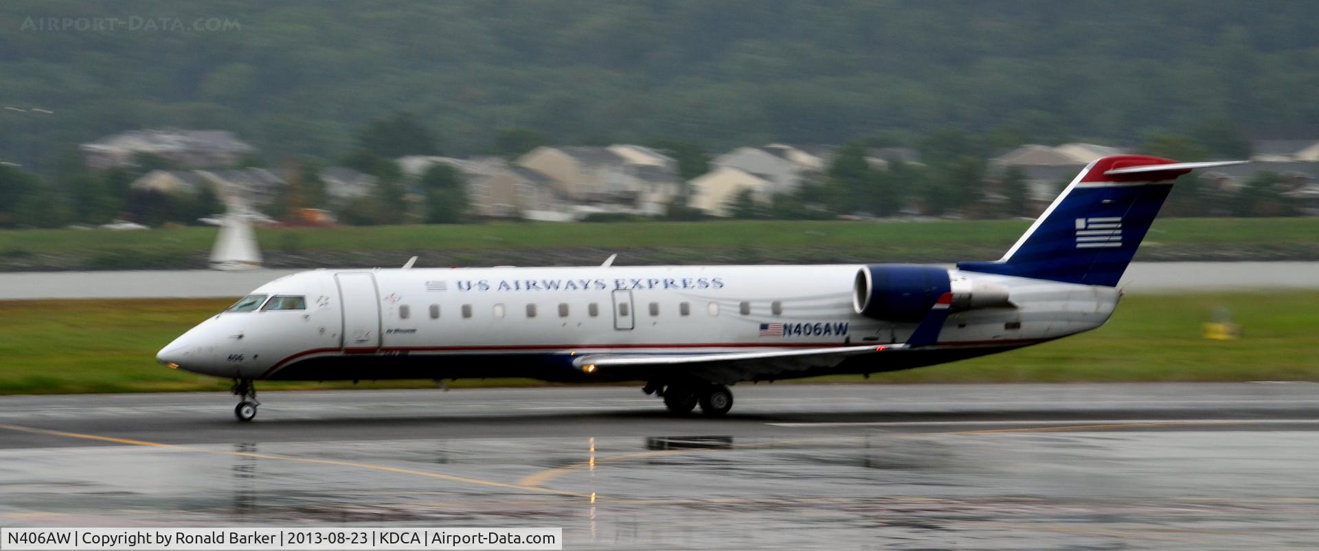 N406AW, 2000 Bombardier CRJ-200LR (CL-600-2B19) C/N 7402, Takeoff National