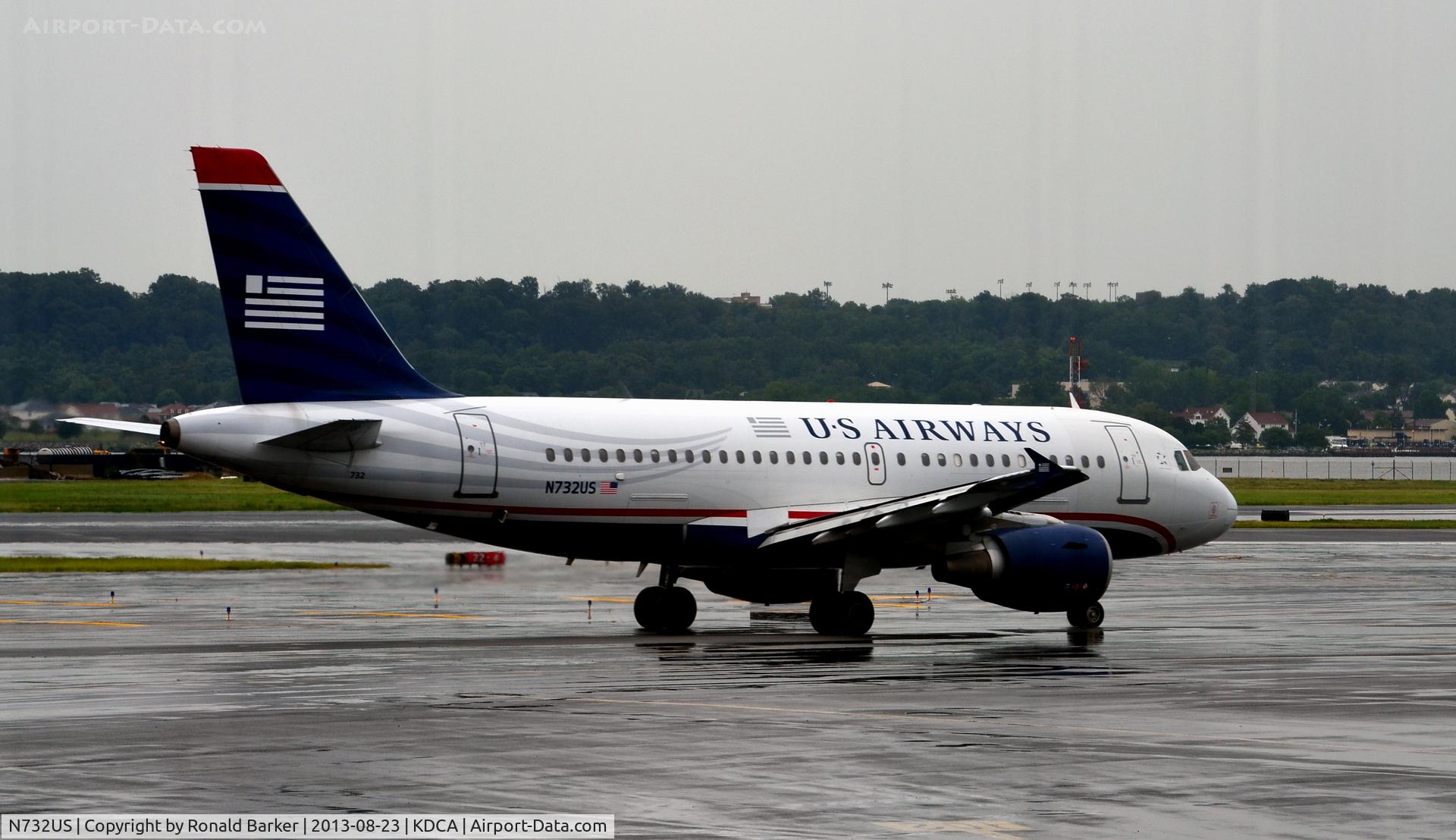 N732US, 2000 Airbus A319-112 C/N 1203, Taxi National
