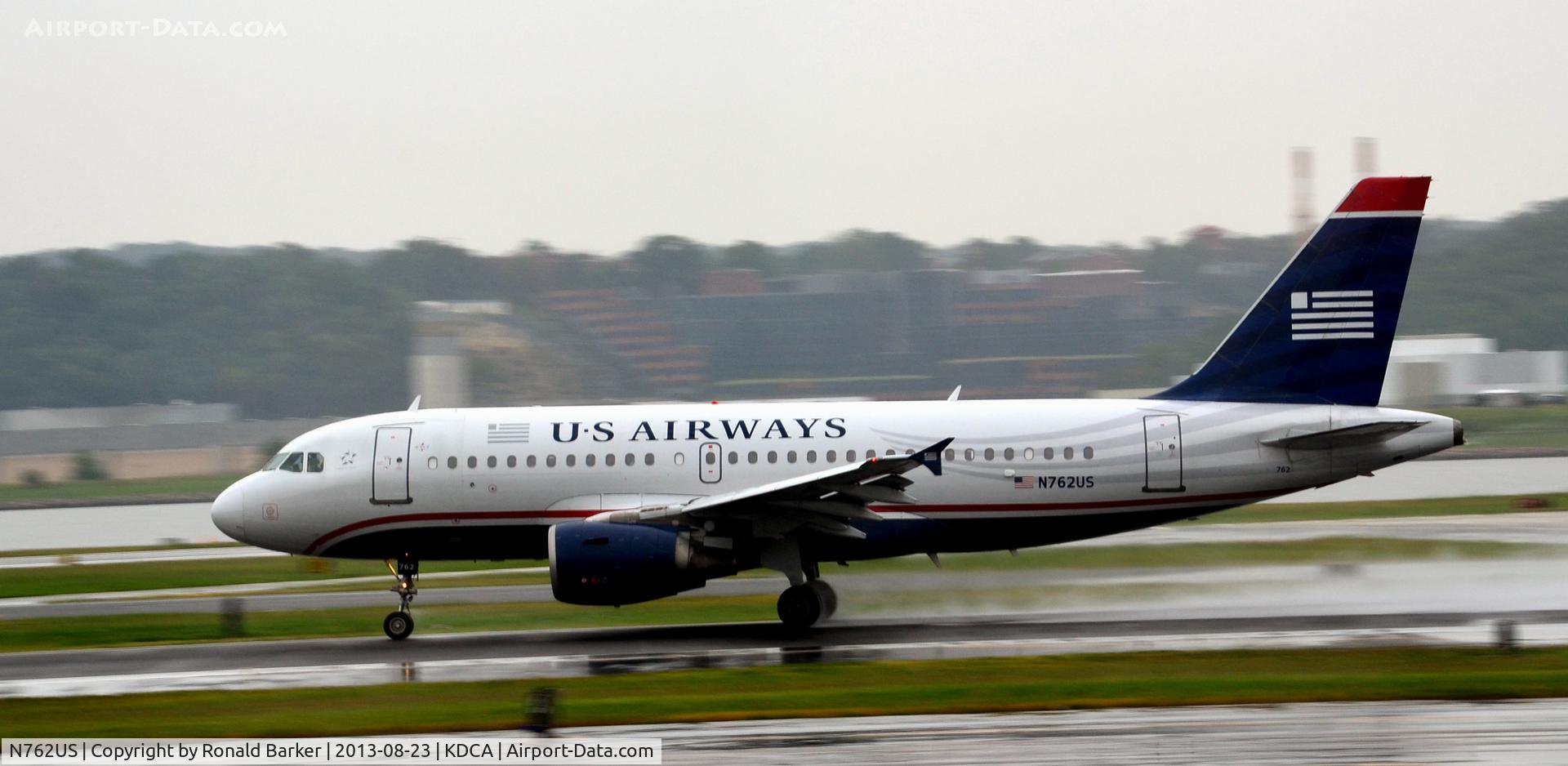N762US, 2000 Airbus A319-112 C/N 1358, Takeoff National