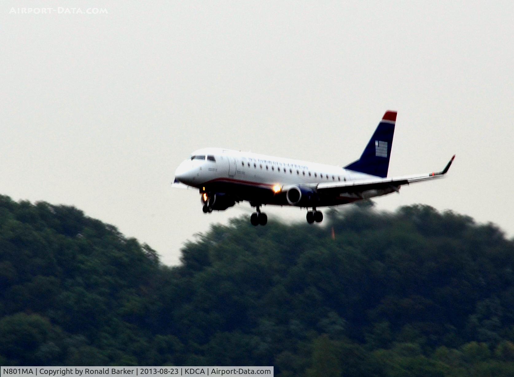 N801MA, 2004 Embraer 170SU (ERJ-170-100SU) C/N 17000012, Short final National