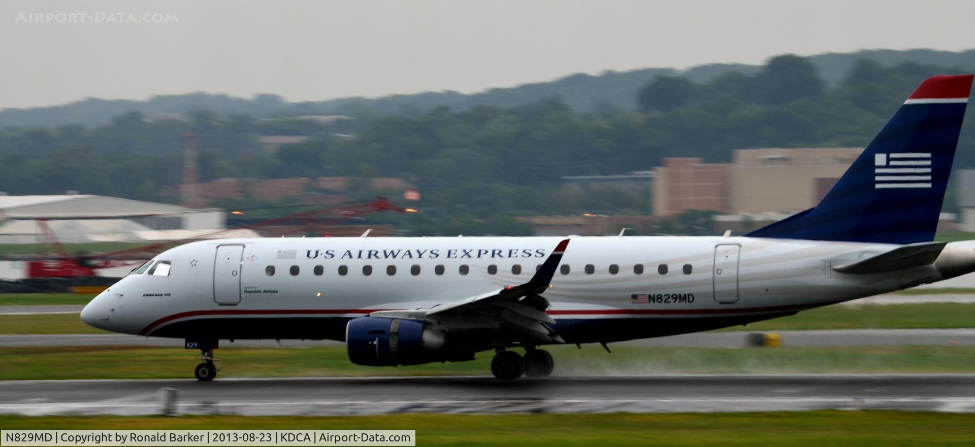 N829MD, 2005 Embraer 170SU (ERJ-170-100SU) C/N 17000049, Landing National