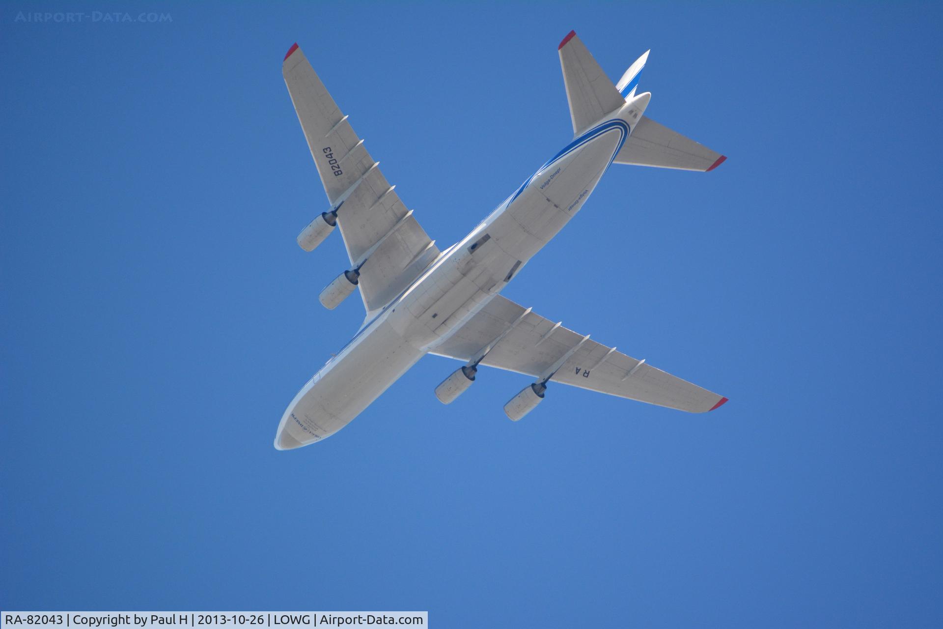 RA-82043, 1990 Antonov An-124-100 Ruslan C/N 9773054155101/0607, Flying