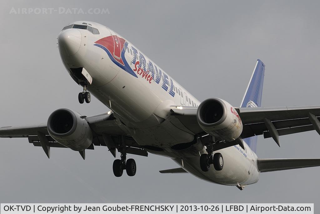 OK-TVD, 1999 Boeing 737-86N C/N 28595, QS2493 from Palma landing 23