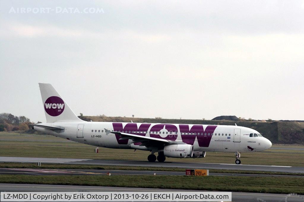 LZ-MDD, 2010 Airbus A320-232 C/N 4305, LZ-MDD taking off on rw 22R