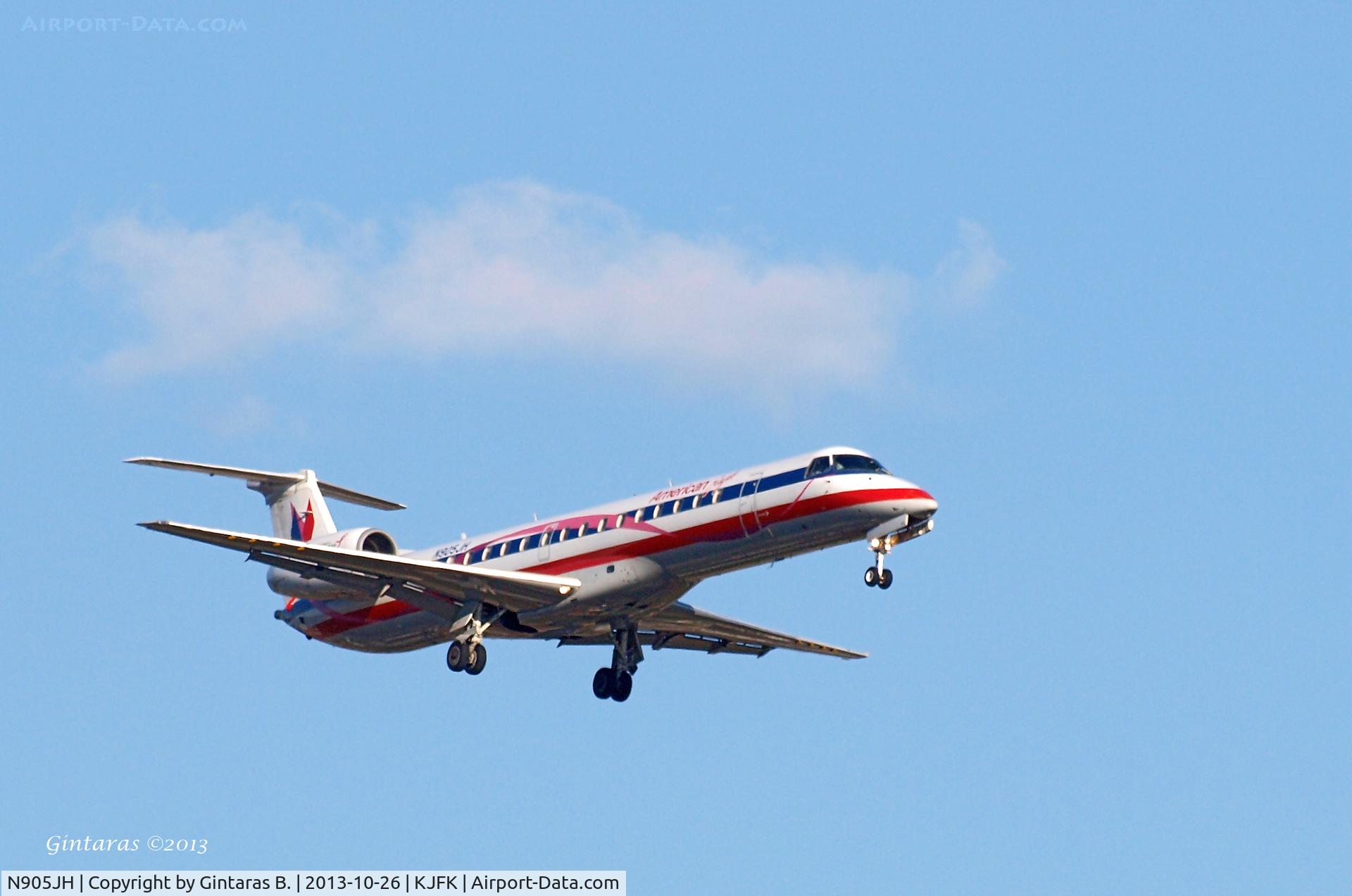N905JH, 2005 Embraer ERJ-145LR (EMB-145LR) C/N 14500892, 