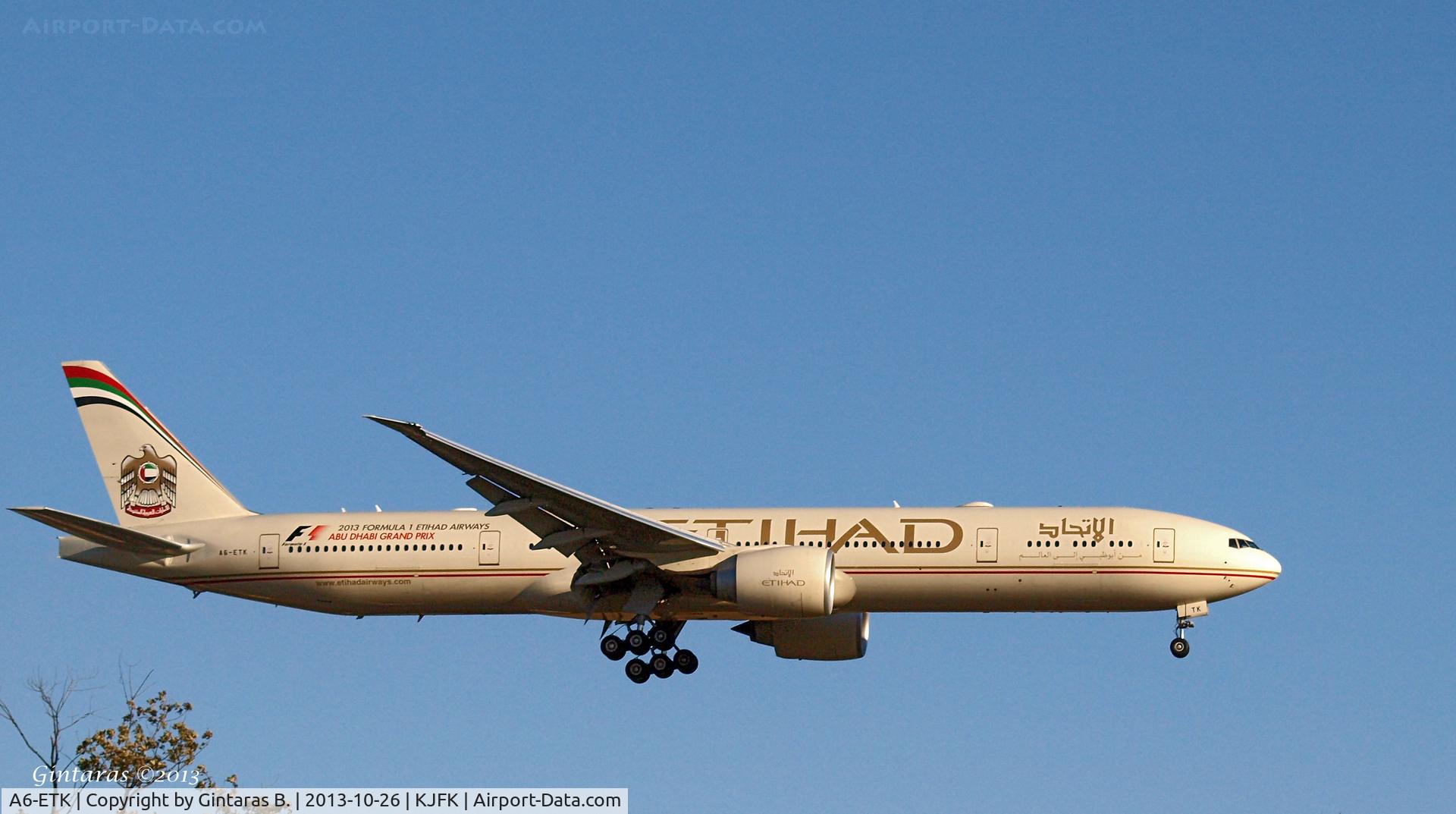 A6-ETK, 2012 Boeing 777-3FX/ER C/N 39686, Going to a landing on 22L @ JFK