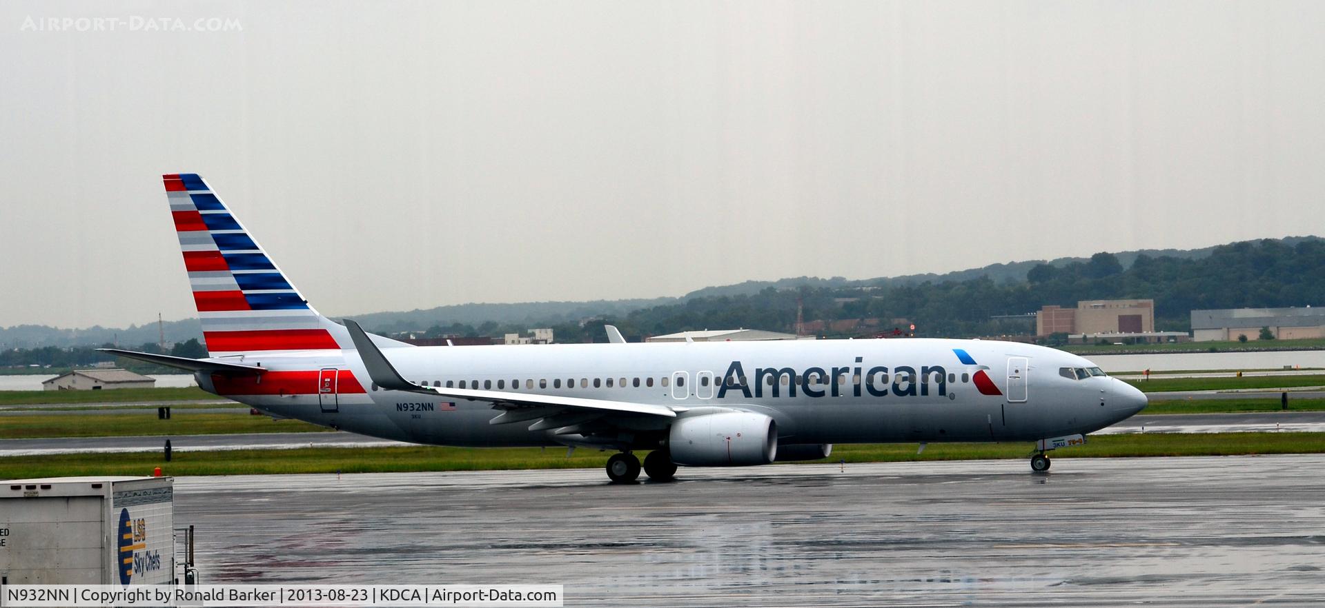 N932NN, 2013 Boeing 737-832 C/N 33488, Taxi for takeoff National