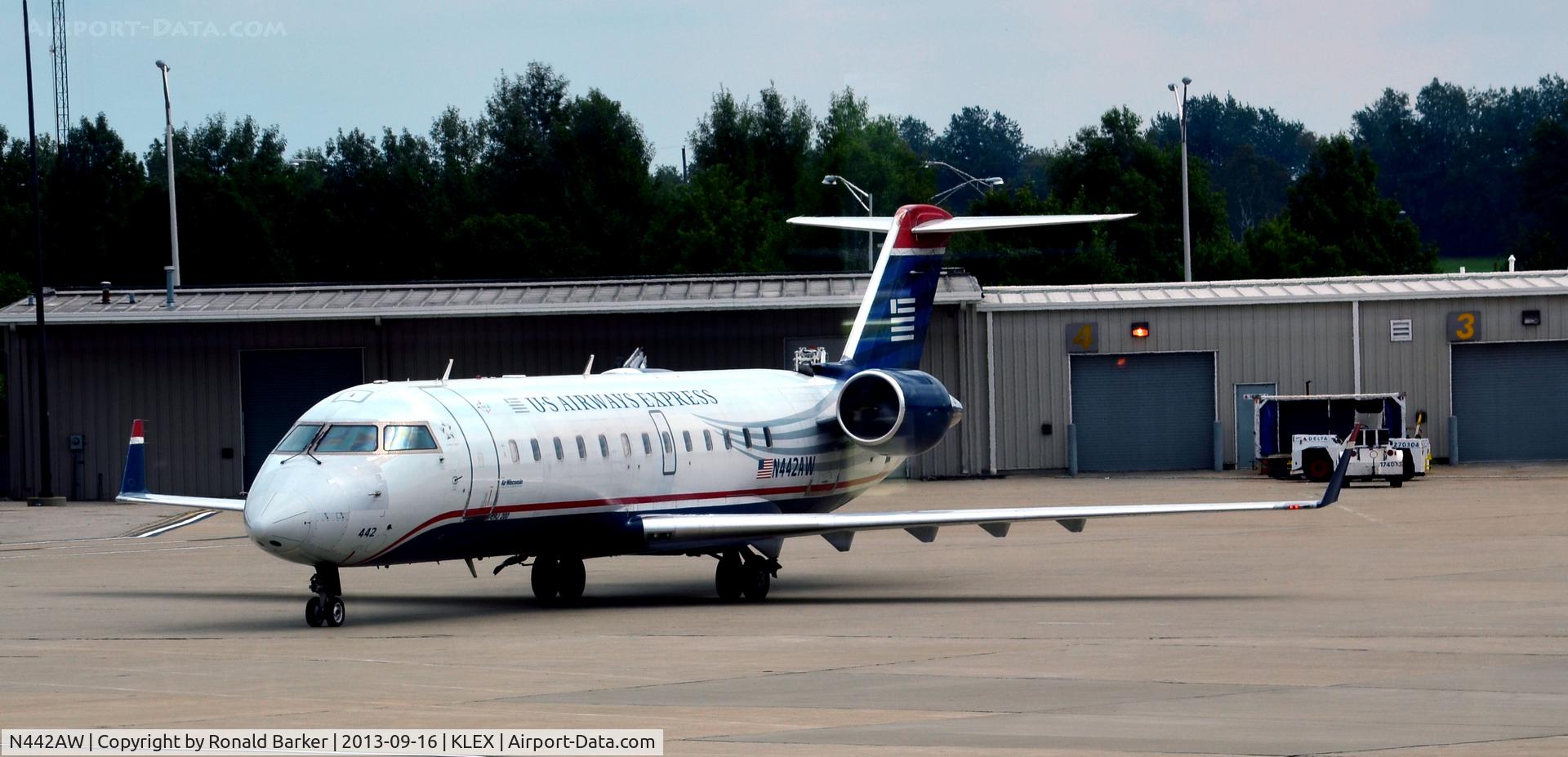N442AW, 2003 Bombardier CRJ-200LR (CL-600-2B19) C/N 7778, Lexington