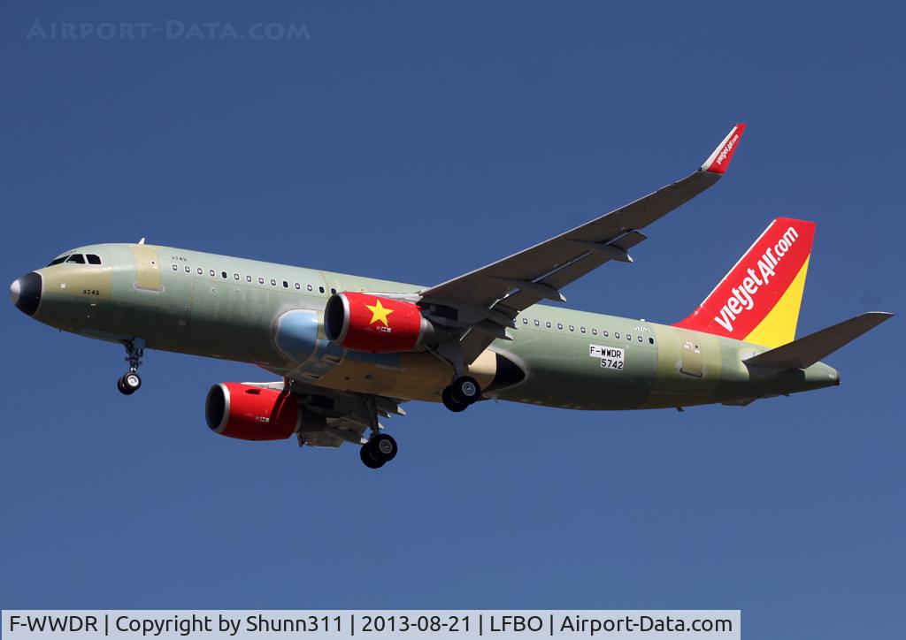 F-WWDR, 2013 Airbus A320-214 C/N 5742, C/n 5742 - For VietJetAir
