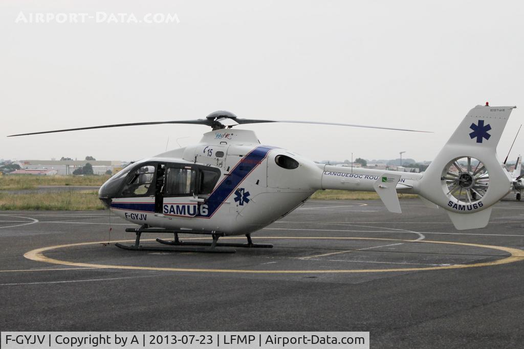 F-GYJV, 1999 Eurocopter EC-135T-1 C/N 0085, Parked