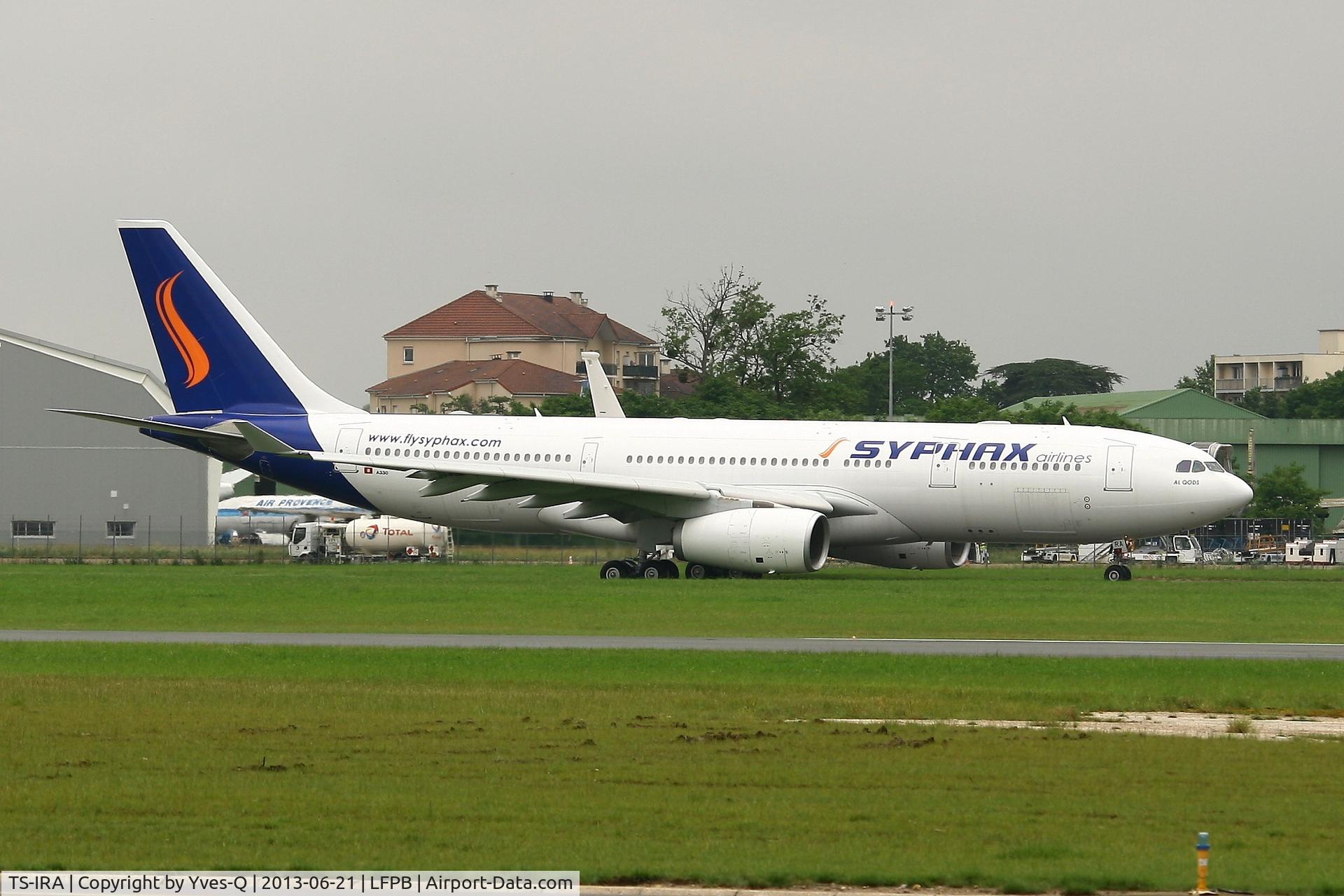 TS-IRA, 2000 Airbus A330-243 C/N 345, Airbus A330-243, Paris-Le Bourget Airport (LFPB-LBG)