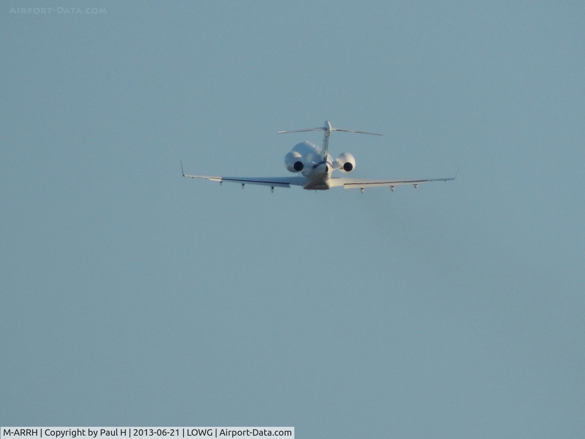 M-ARRH, 2013 Bombardier Challenger 300 (BD-100-1A10) C/N 20400, Take-off