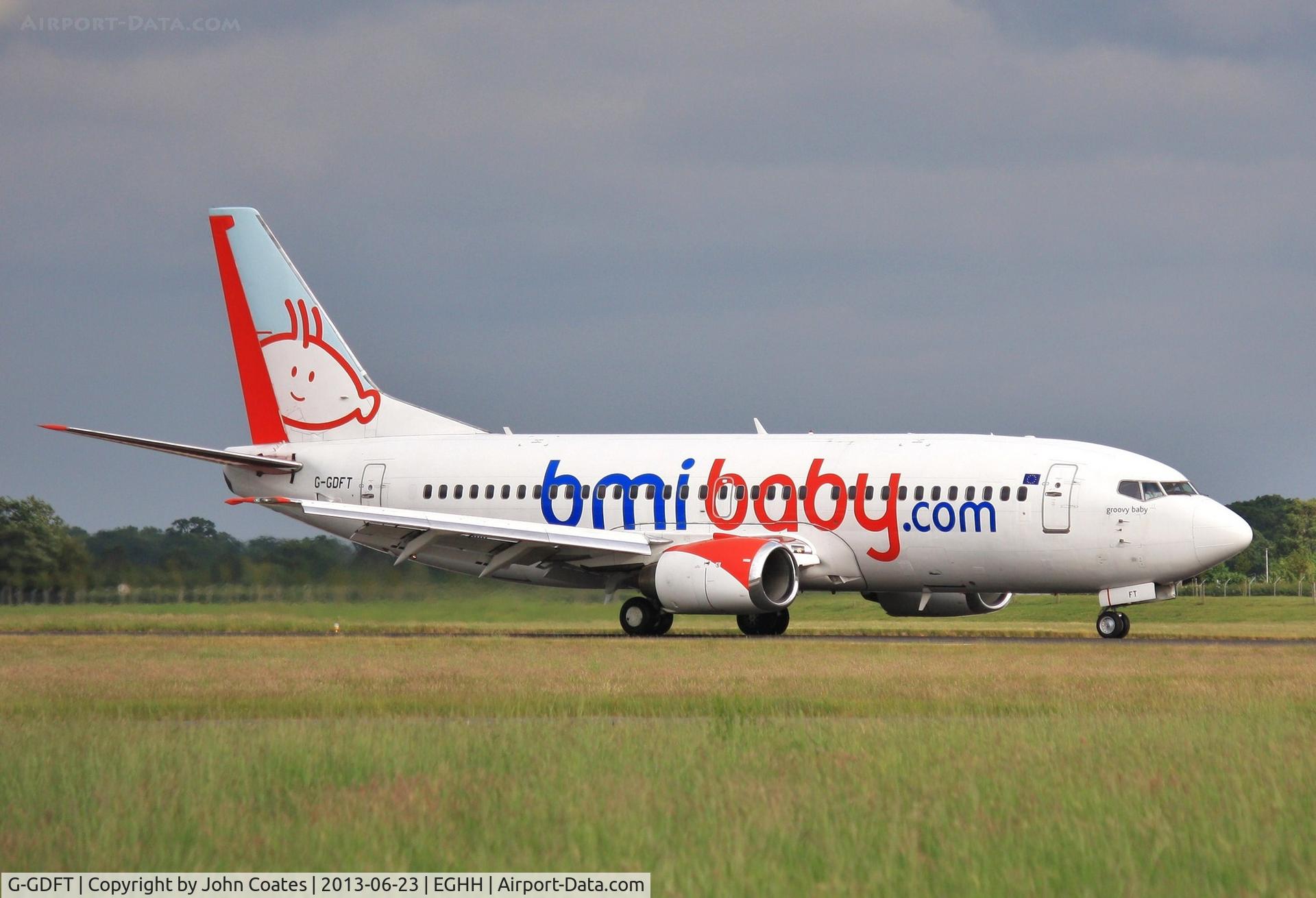 G-GDFT, 1998 Boeing 737-36Q C/N 29141, Arriving for repaint to Jet 2 livery
