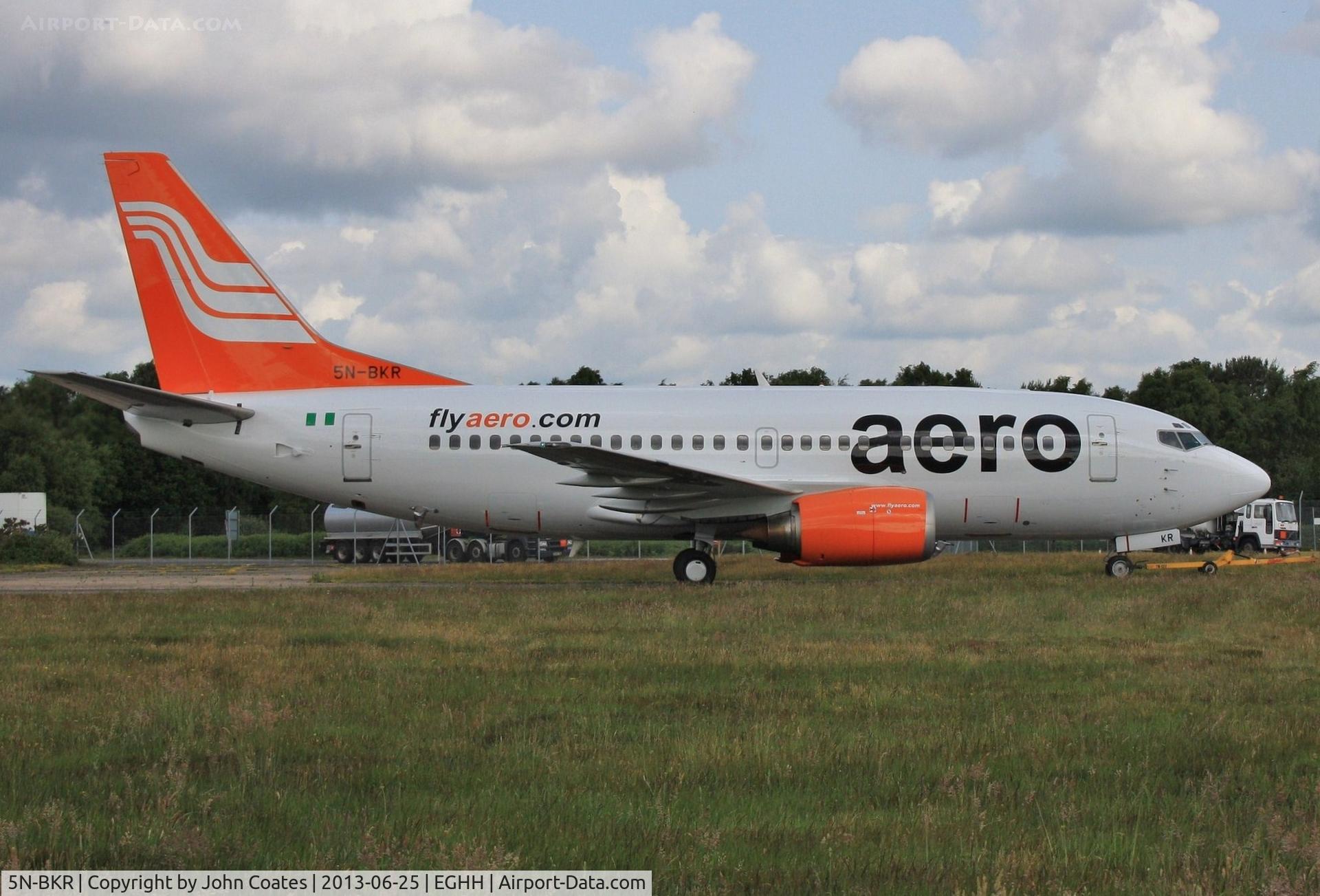 5N-BKR, 1993 Boeing 737-522 C/N 26699, Taxiing to depart after respray
