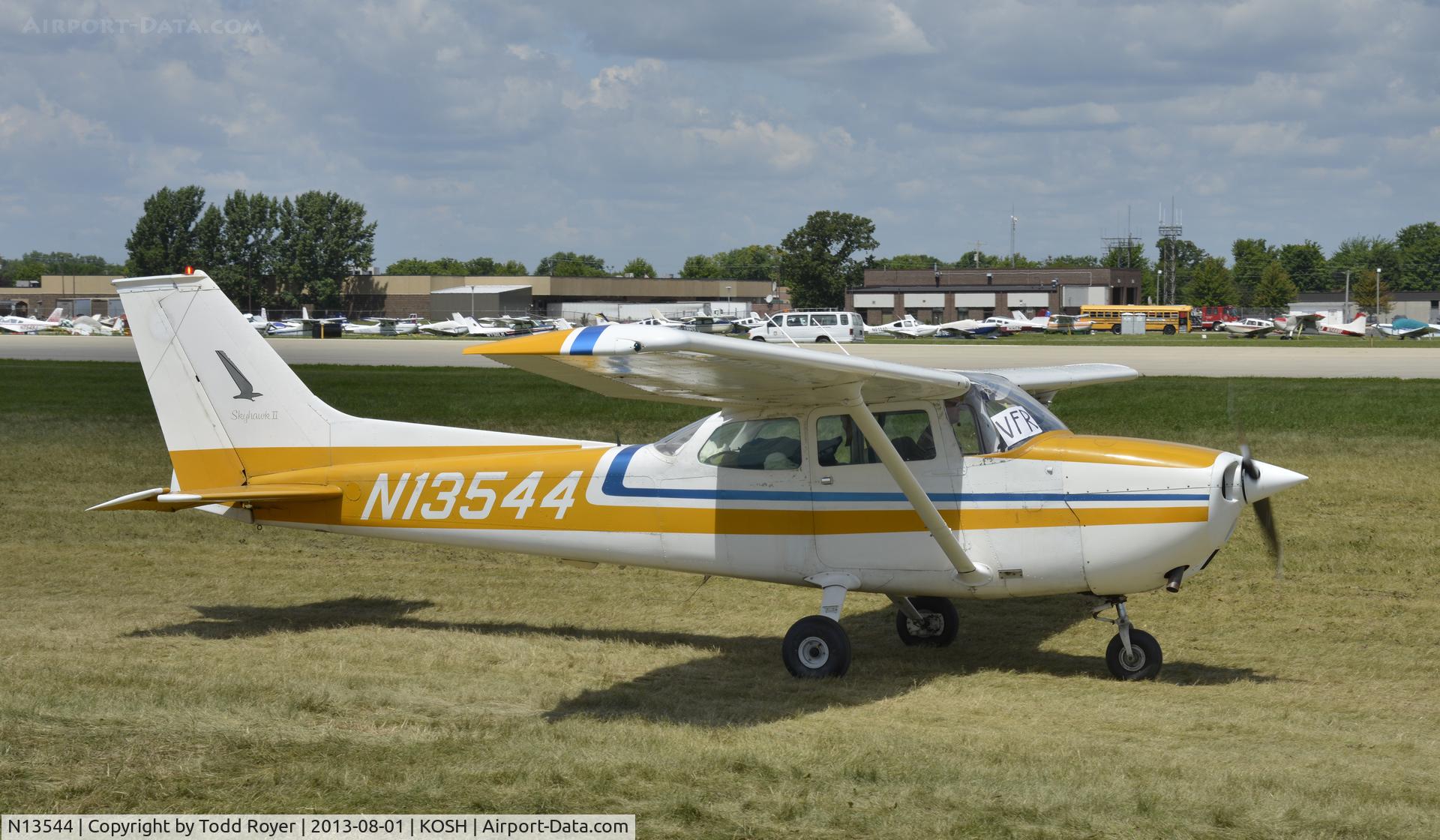 N13544, 1973 Cessna 172M C/N 17262837, Airventure 2013