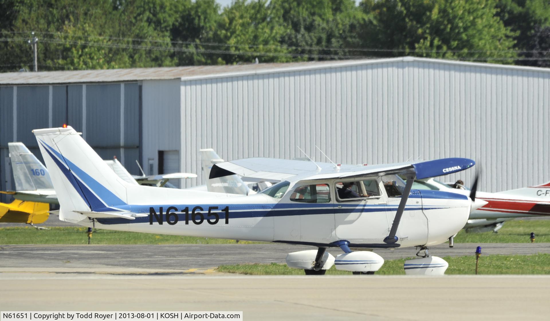 N61651, 1975 Cessna 172M C/N 17264702, Airventure 2013