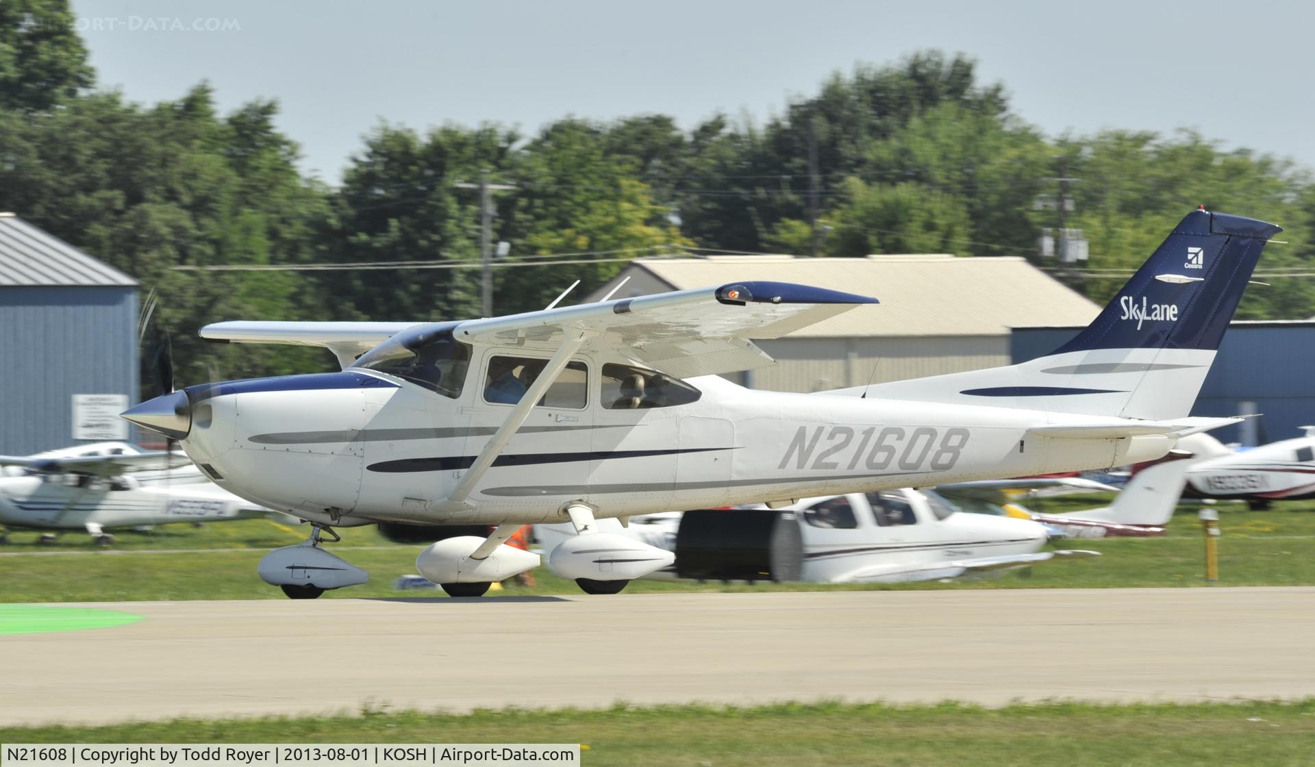 N21608, 2003 Cessna 182T Skylane C/N 18281286, Airventure 2013