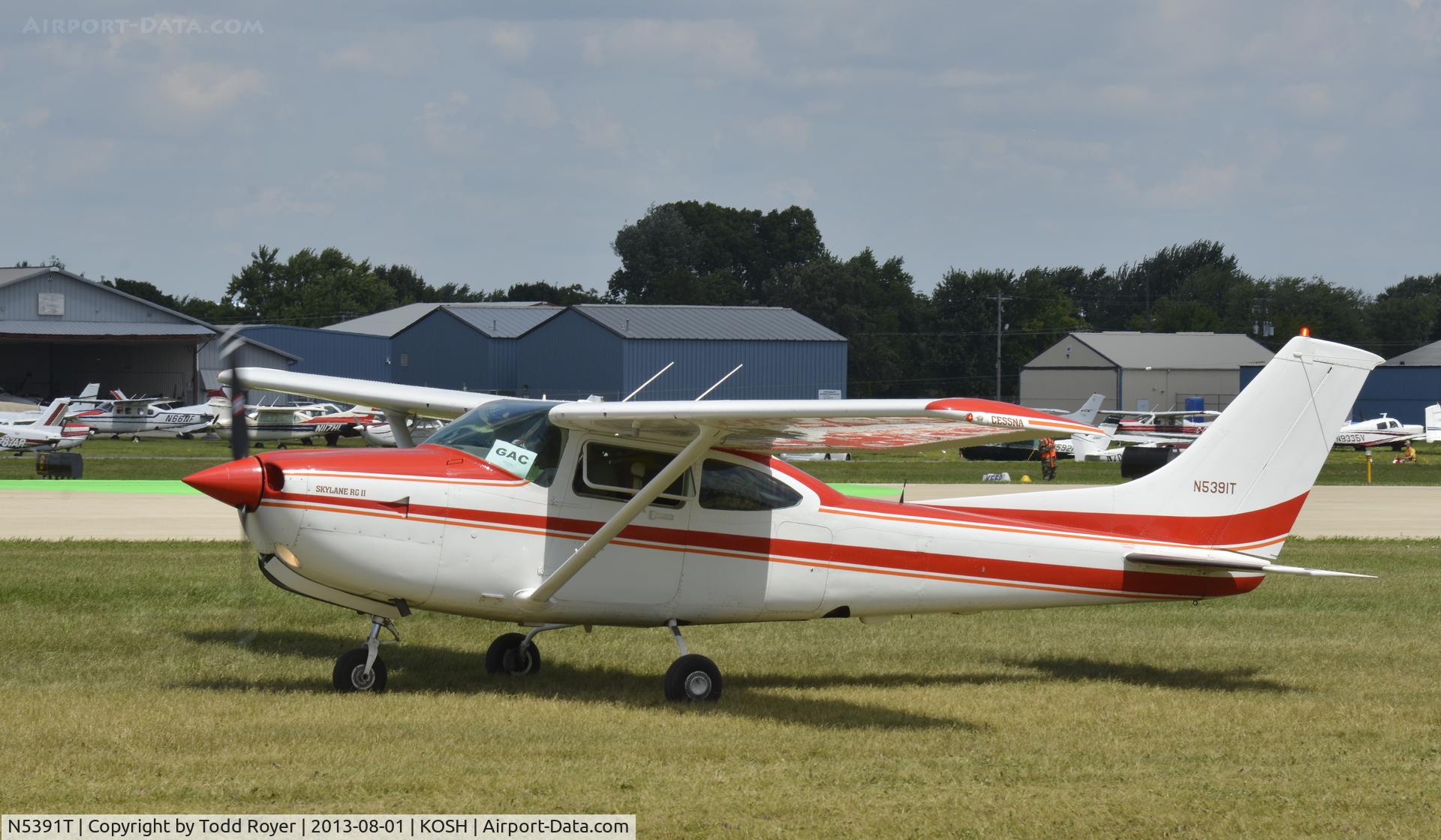 N5391T, Cessna R182 Skylane RG C/N R18201862, Airventure 2013