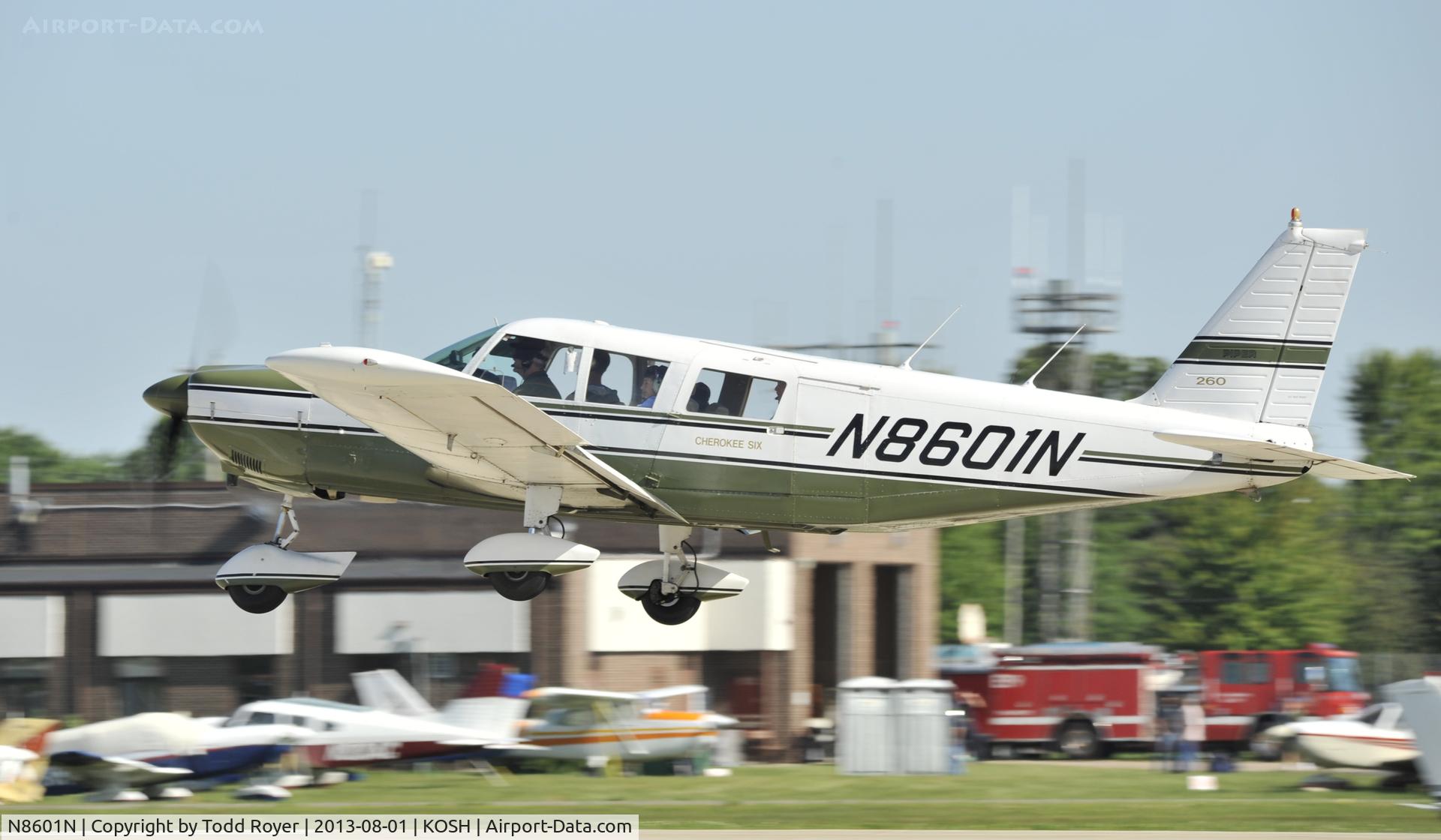 N8601N, 1971 Piper PA-32-260 Cherokee Six Cherokee Six C/N 32-7100020, Airventure 2013