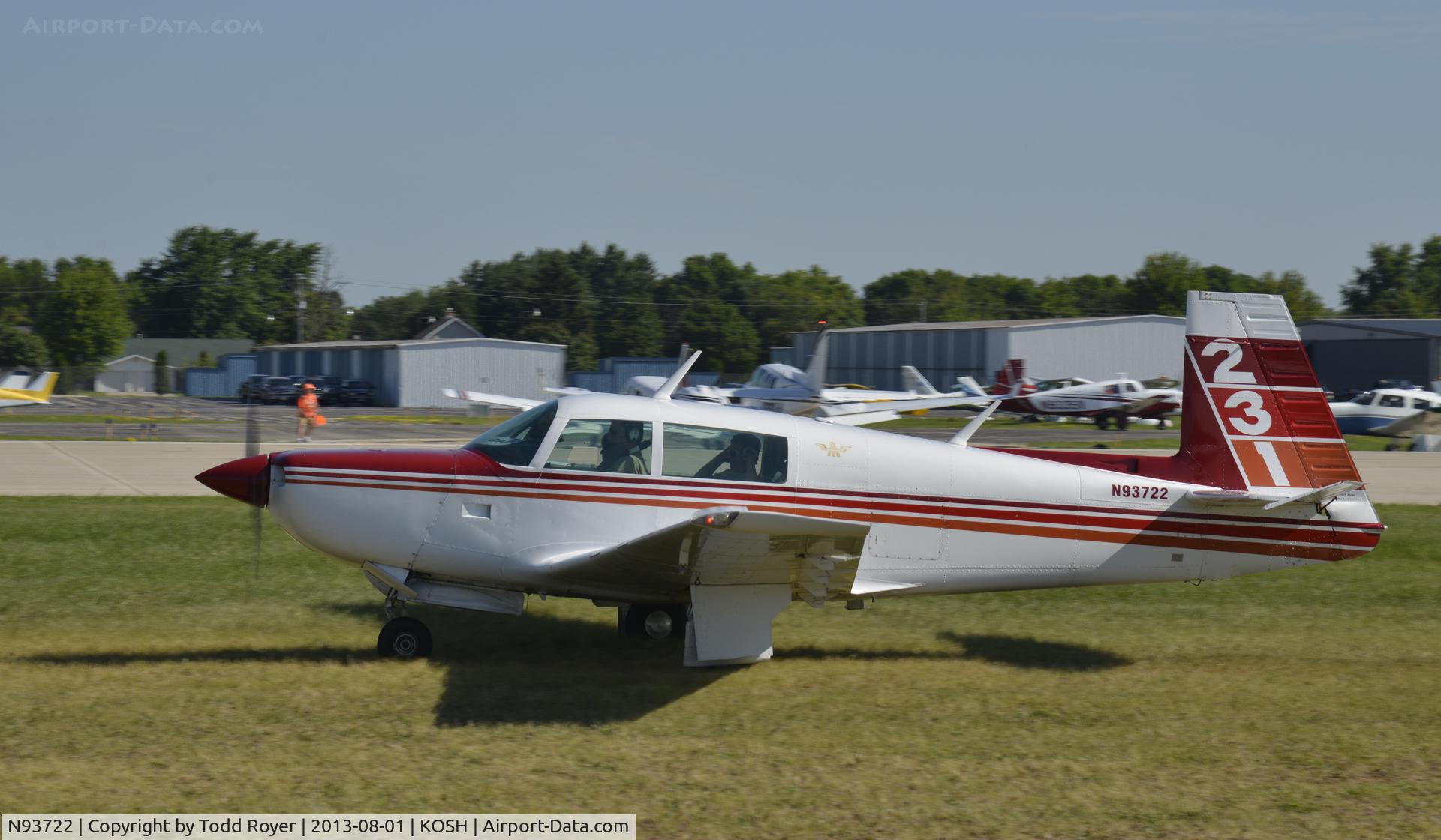 N93722, 1980 Mooney M20K C/N 25-0477, Airventure 2013