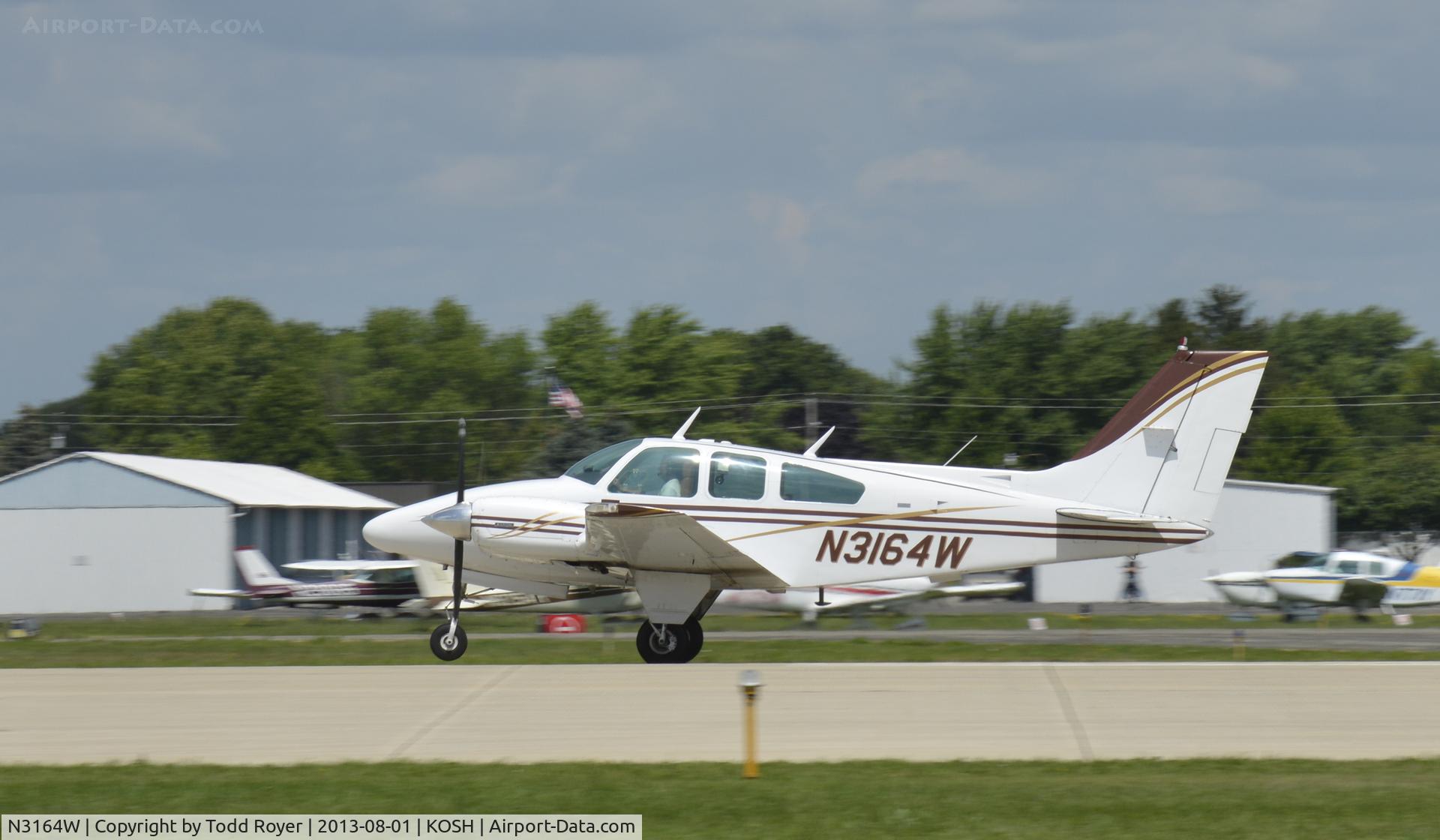 N3164W, 1973 Beech 95-B55 (T42A) Baron C/N TC-1642, Airventure 2013