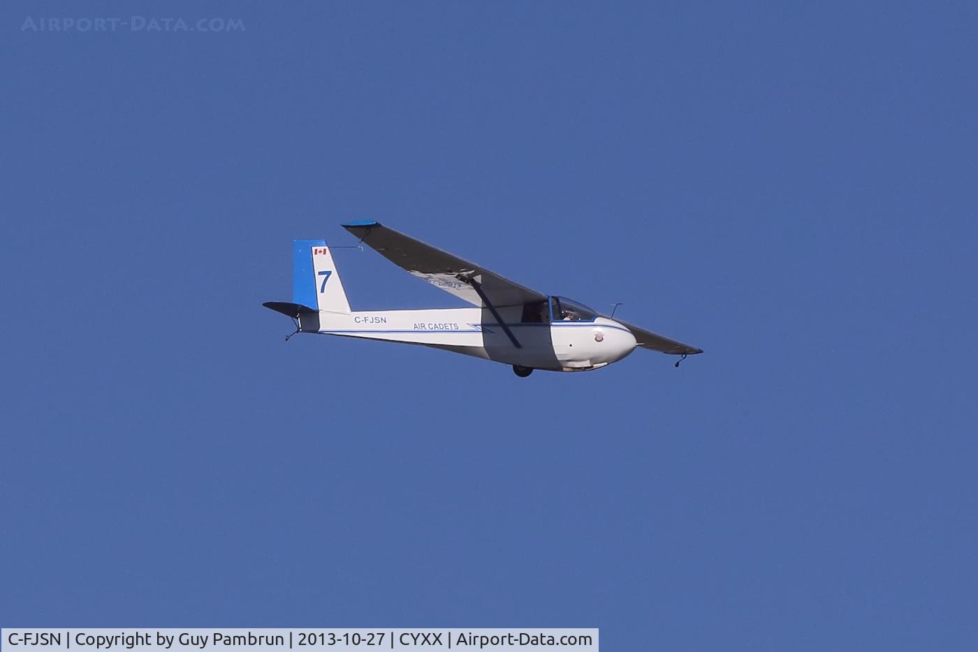 C-FJSN, 1977 Schweizer SGS 2-33A C/N 483, Landing