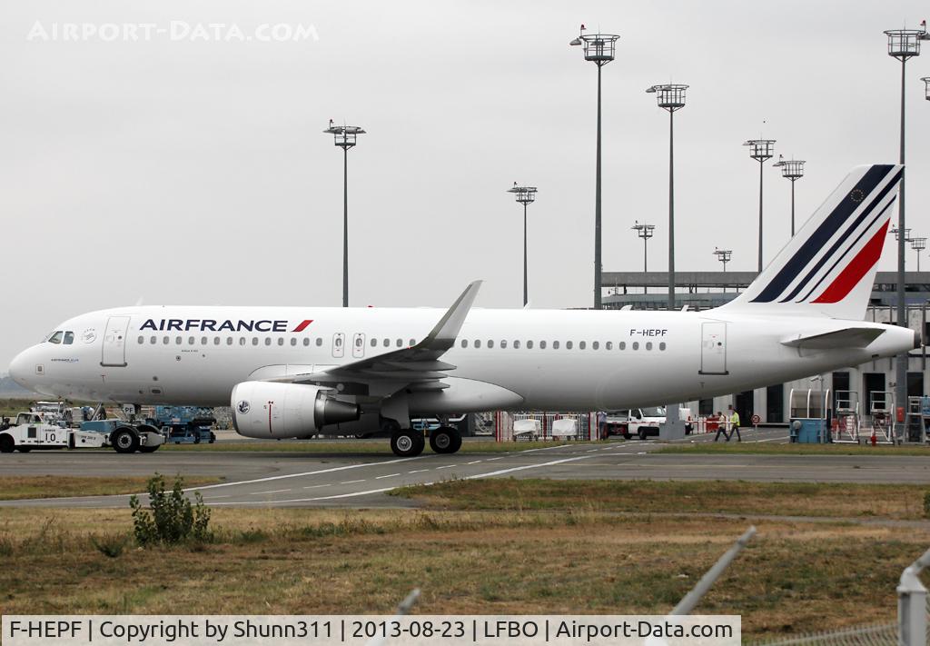F-HEPF, 2013 Airbus A320-214 C/N 5719, Delivery day for the first Air France A320 fitted with sharklets ;)