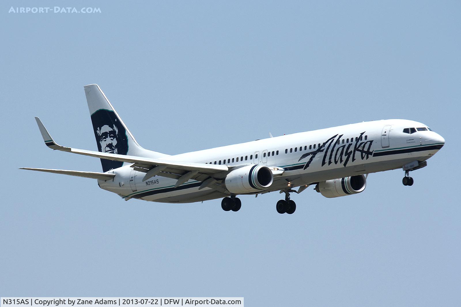 N315AS, 2002 Boeing 737-990 C/N 30019, Landing at DFW Airport