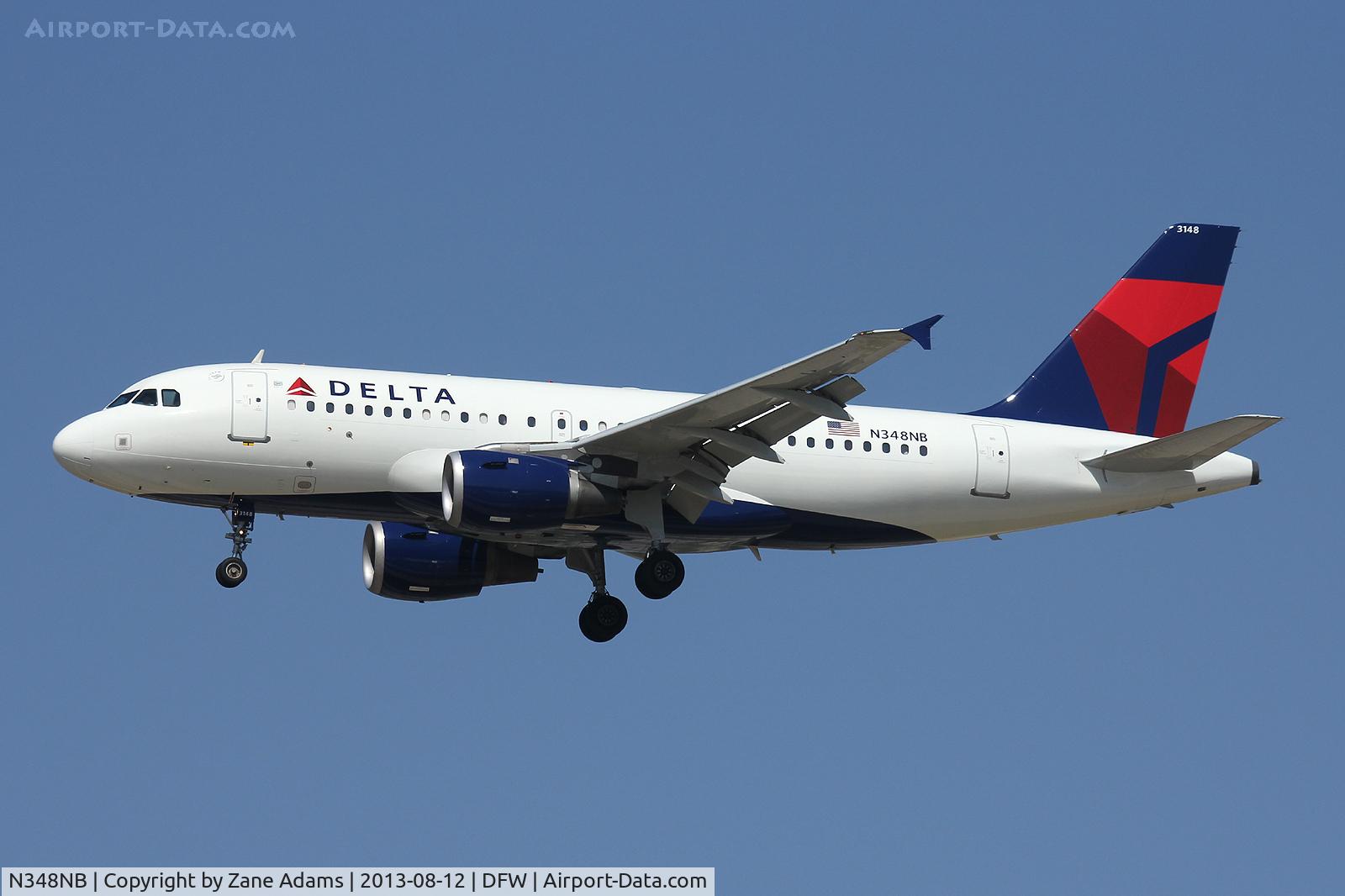 N348NB, 2002 Airbus A319-114 C/N 1810, Landing at DFW Airport