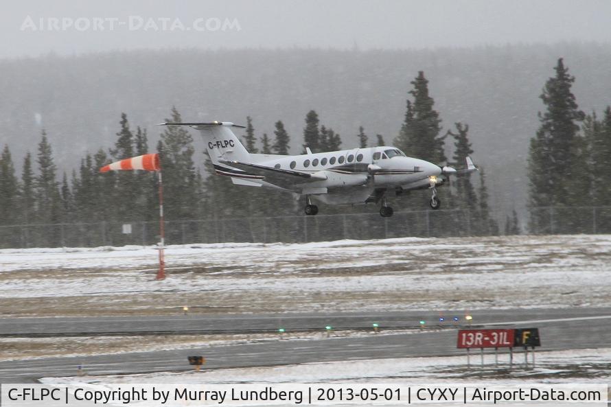 C-FLPC, 1995 Beech B300 Super King Air King Air C/N FL-127, Landing at Whitehorse, Yukon, in gusty winds and mixed rain and snow.