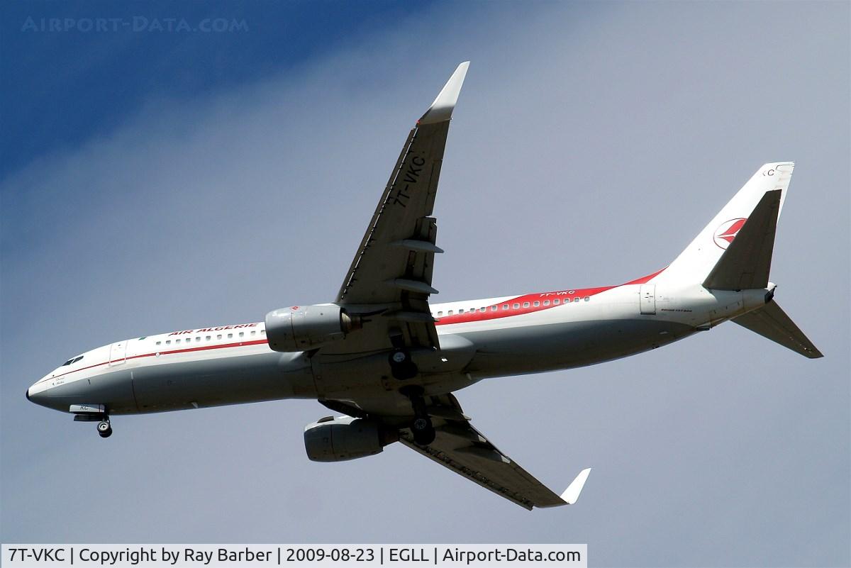 7T-VKC, 2005 Boeing 737-8D6 C/N 34166, Boeing 737-8D6 [34166] (Air Algerie) Home~G 23/08/2009. On approach 27R.